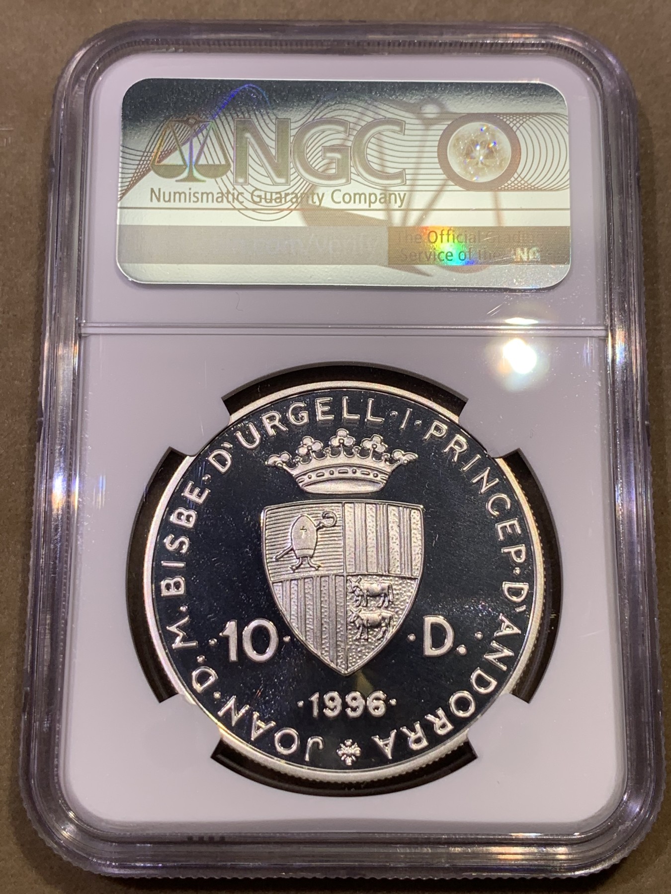 《竞宝斋》第180场-周日，周一2场 (全场包邮) NGC 冠军分PF 69uc 安道尔1996年动物系列10第纳尔大银币 裸币都200+了，冠军分一步到位