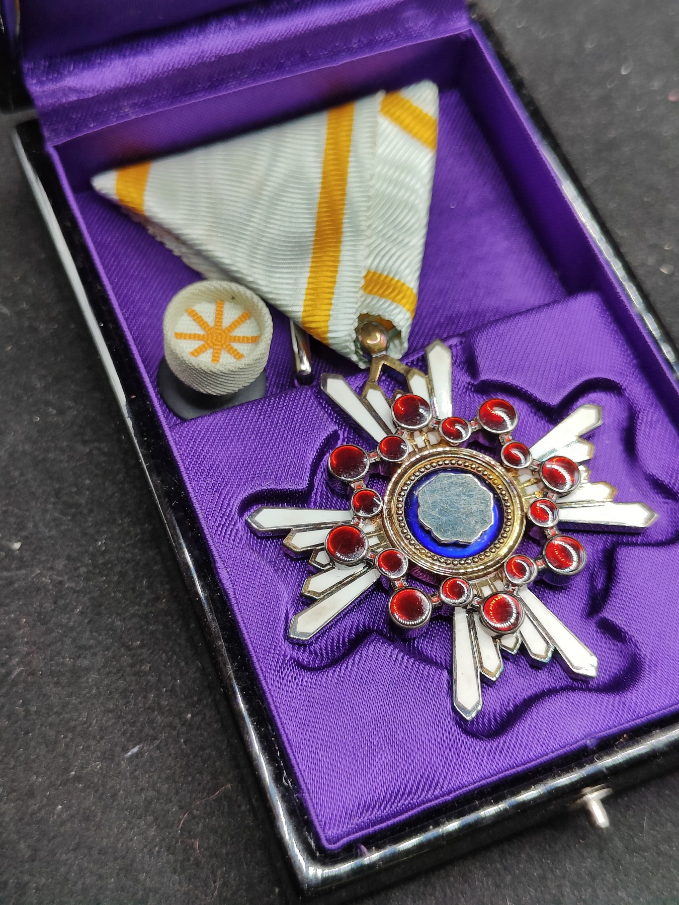 全场0元起拍 第72期 咸鱼国勋章拍卖专场 7月12日（周三）下午6：00开始 纯银制 日本五等瑞宝章带盒略