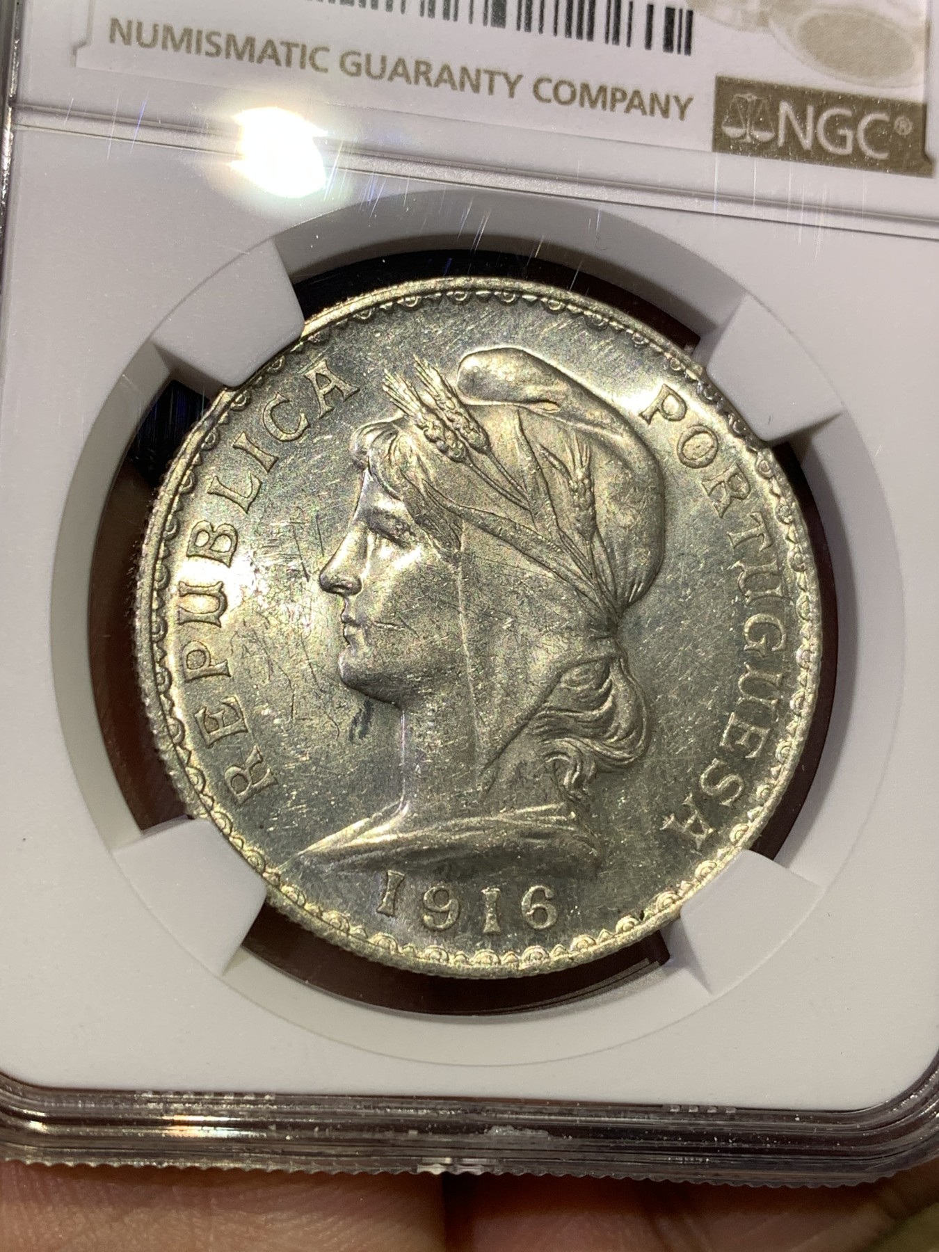 《竞宝斋》第180场-周日，周一2场 (全场包邮) NGC-UNC 葡萄牙1916年 1埃斯库多大银币