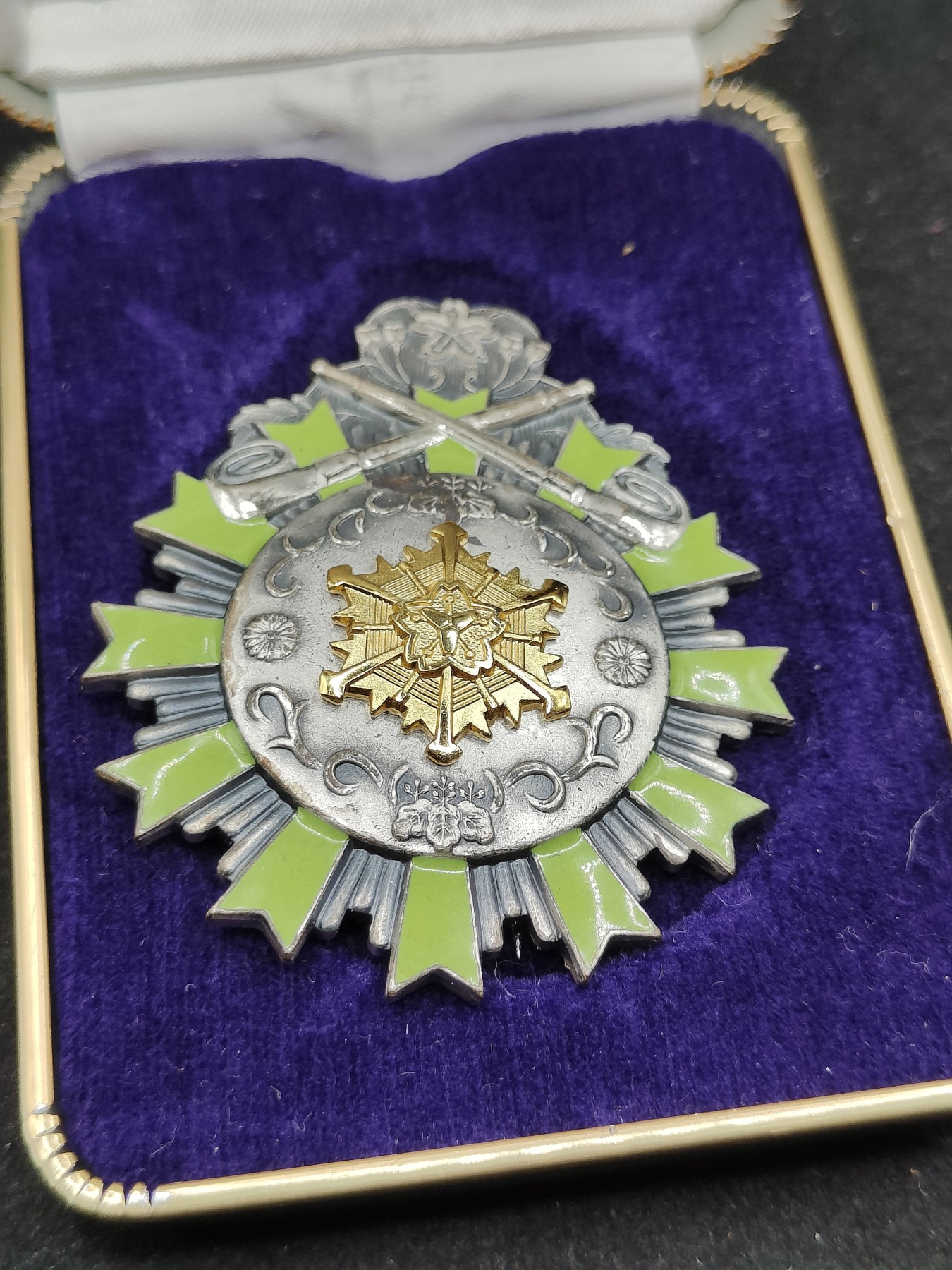 全场0元起拍 第72期 咸鱼国勋章拍卖专场 7月12日（周三）下午6：00开始 日本消防团 永年勤续功劳章