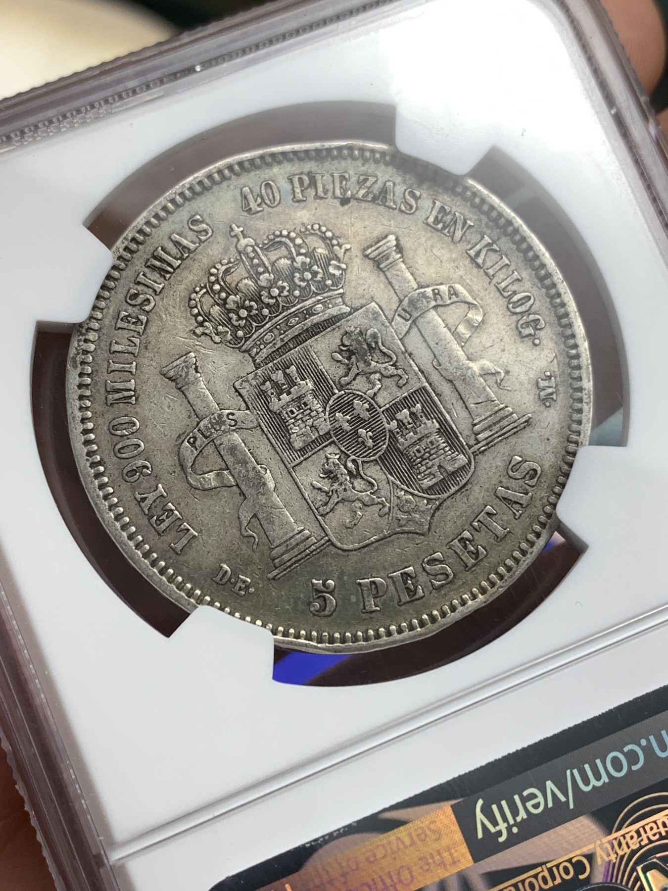 《竞宝斋》第180场-周日，周一2场 (全场包邮) NGC XFD 西班牙双柱阿方索十二世5P银币 双面深彩包浆 细节很不错