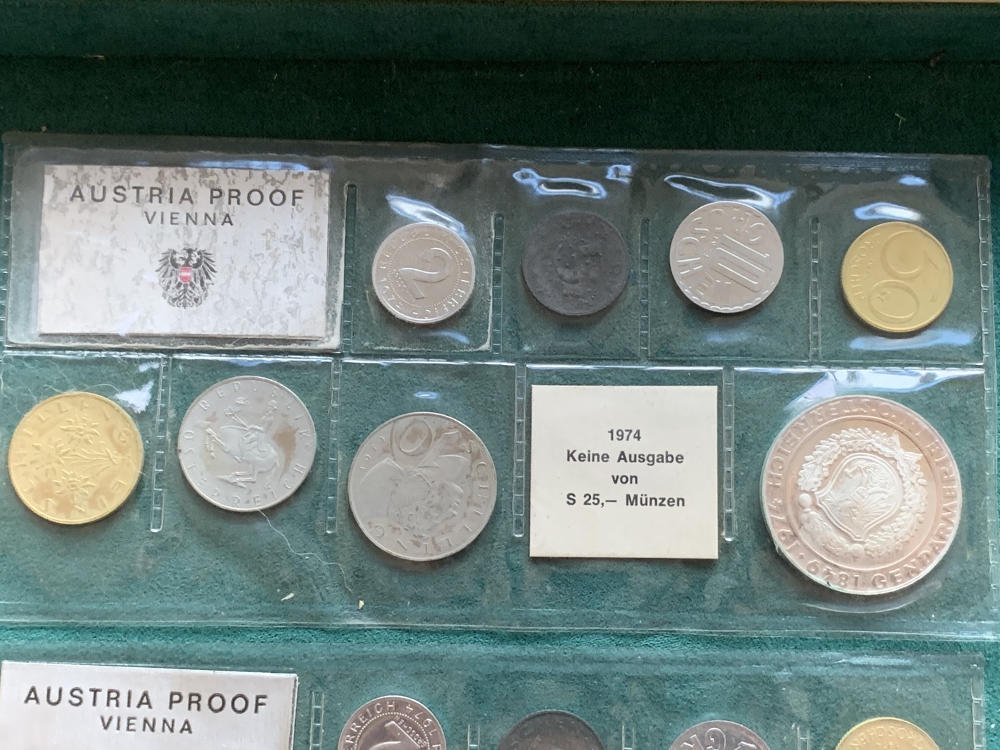 《竞宝斋》第180场-周日，周一2场 (全场包邮) 两套一组 奥地利，1974，精制套币