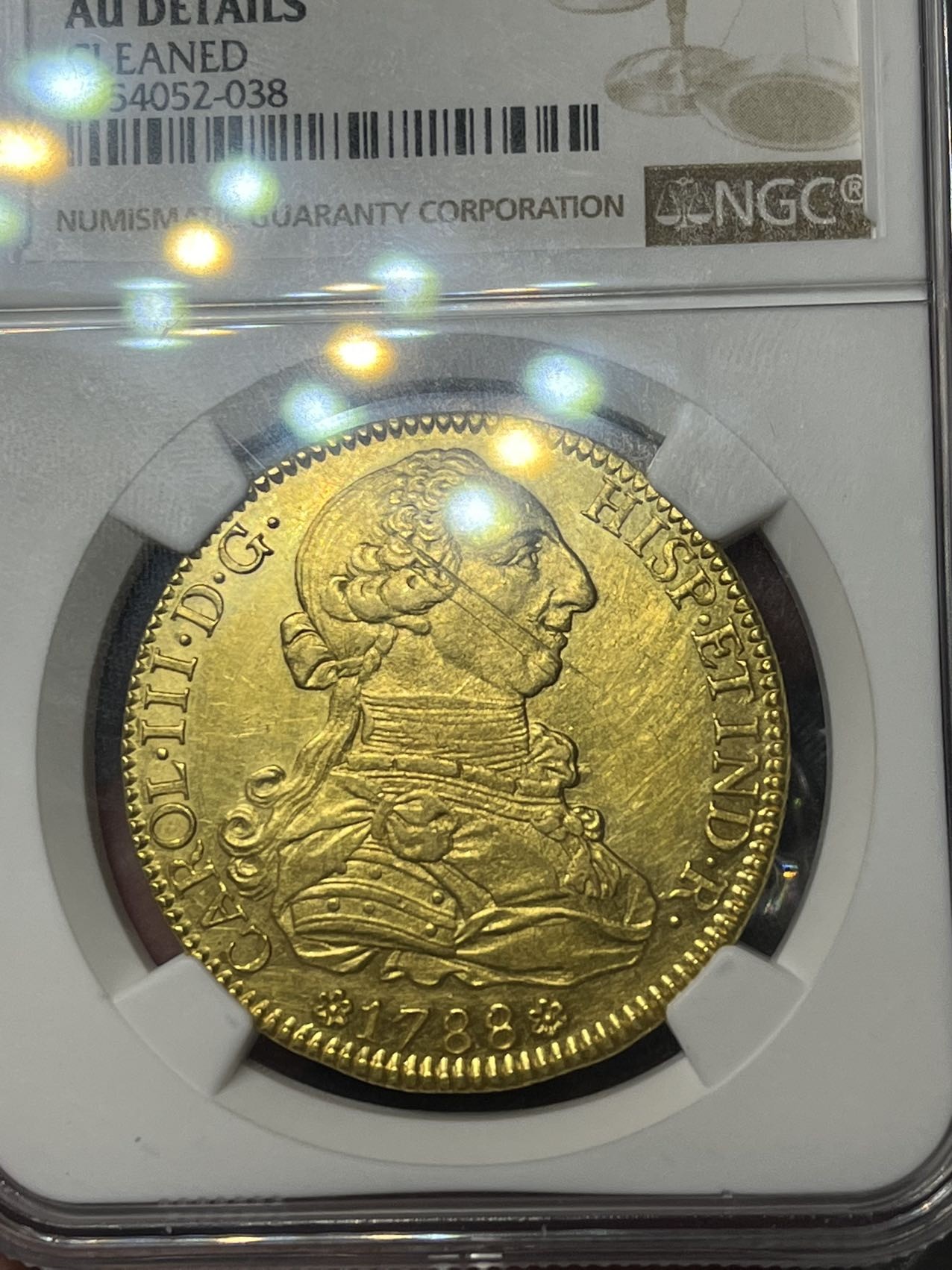 西班牙本土卡洛斯三世8埃斯库多金币，R后点少见版别，发行量远低于西属其他地区，一眼 fall in love系列 古今中外金币银币徽章收藏爱好者礼物 西班牙本土卡洛斯三世8埃斯库多金币，R后点少见版别，发行量远低于西属其他地区，一眼 fall in love系列 古今中外金币银币徽章收藏爱好者礼物