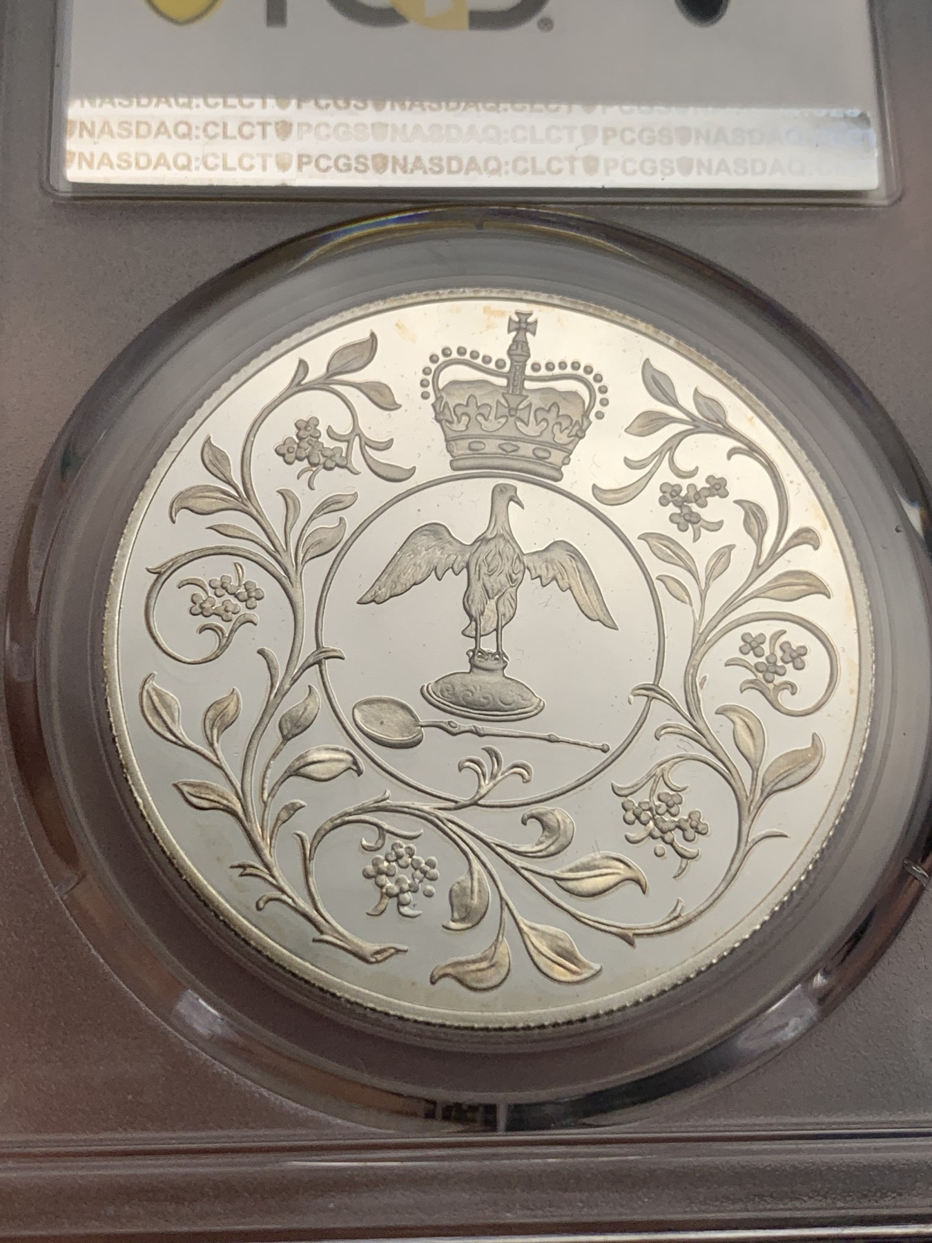 《竞宝斋》第180场-周日，周一2场 (全场包邮) PCGS-PR69DC 英国1977年伊丽莎白二世禧年精制25便士（克朗型）银币,69已经很难了，带原盒。