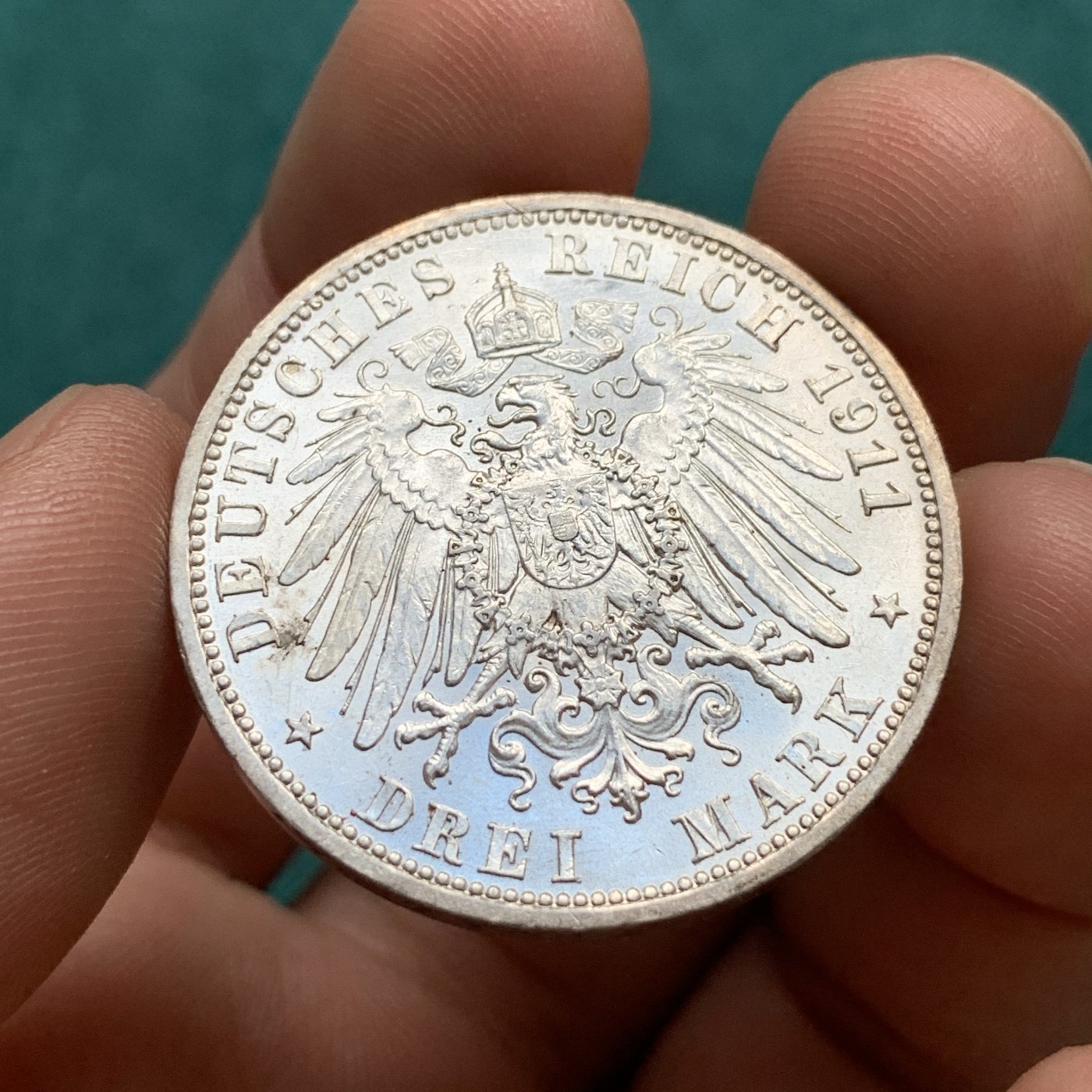 《竞宝斋》第180场-周日，周一2场 (全场包邮) 德国 普鲁士 1911年3马克 威二大头 银币 暴光品相 状态非常好 精品裸币