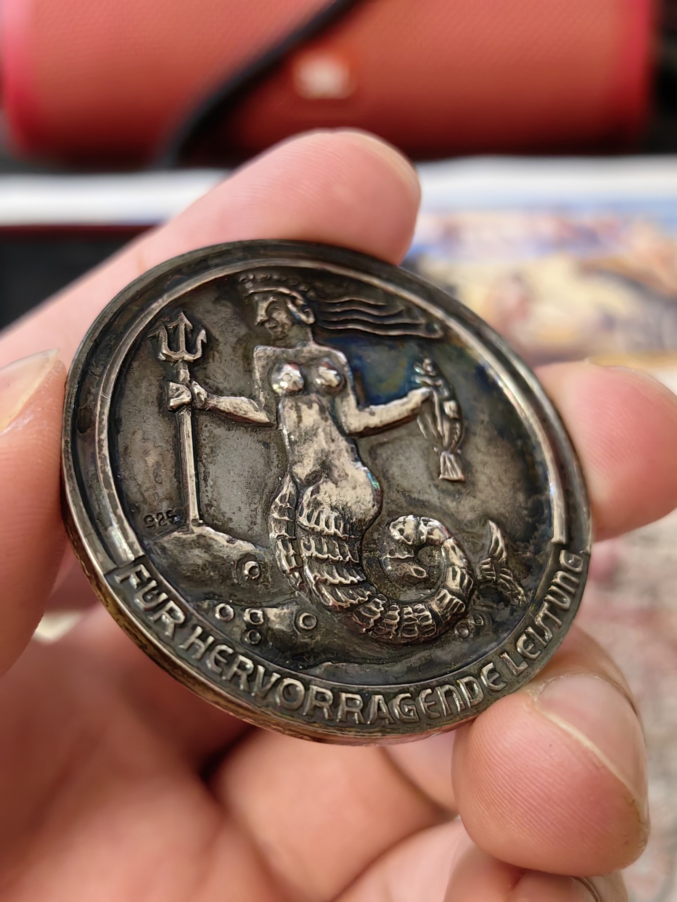 橡树集藏-006场 海纳百川 德国渔业协会银章 美人鱼和渔民 高浮雕好品相 克苏鲁风格 原盒完好