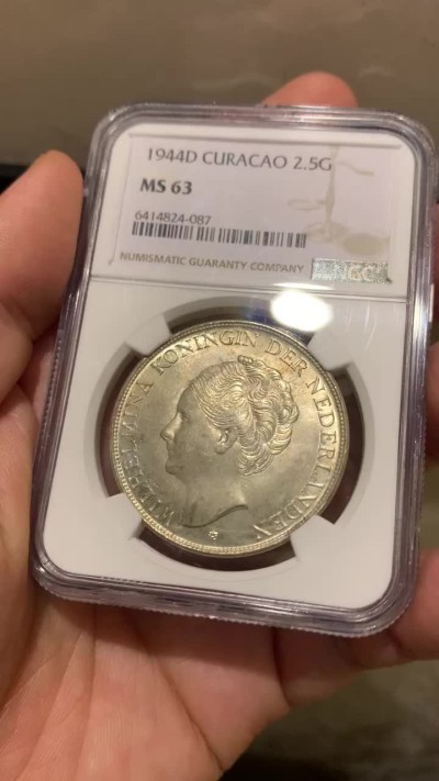 《竞宝斋》第180场-周日，周一2场 (全场包邮) NGC-MS63 荷属库拉索1944年 威廉米娜女王 2.5盾大银币
