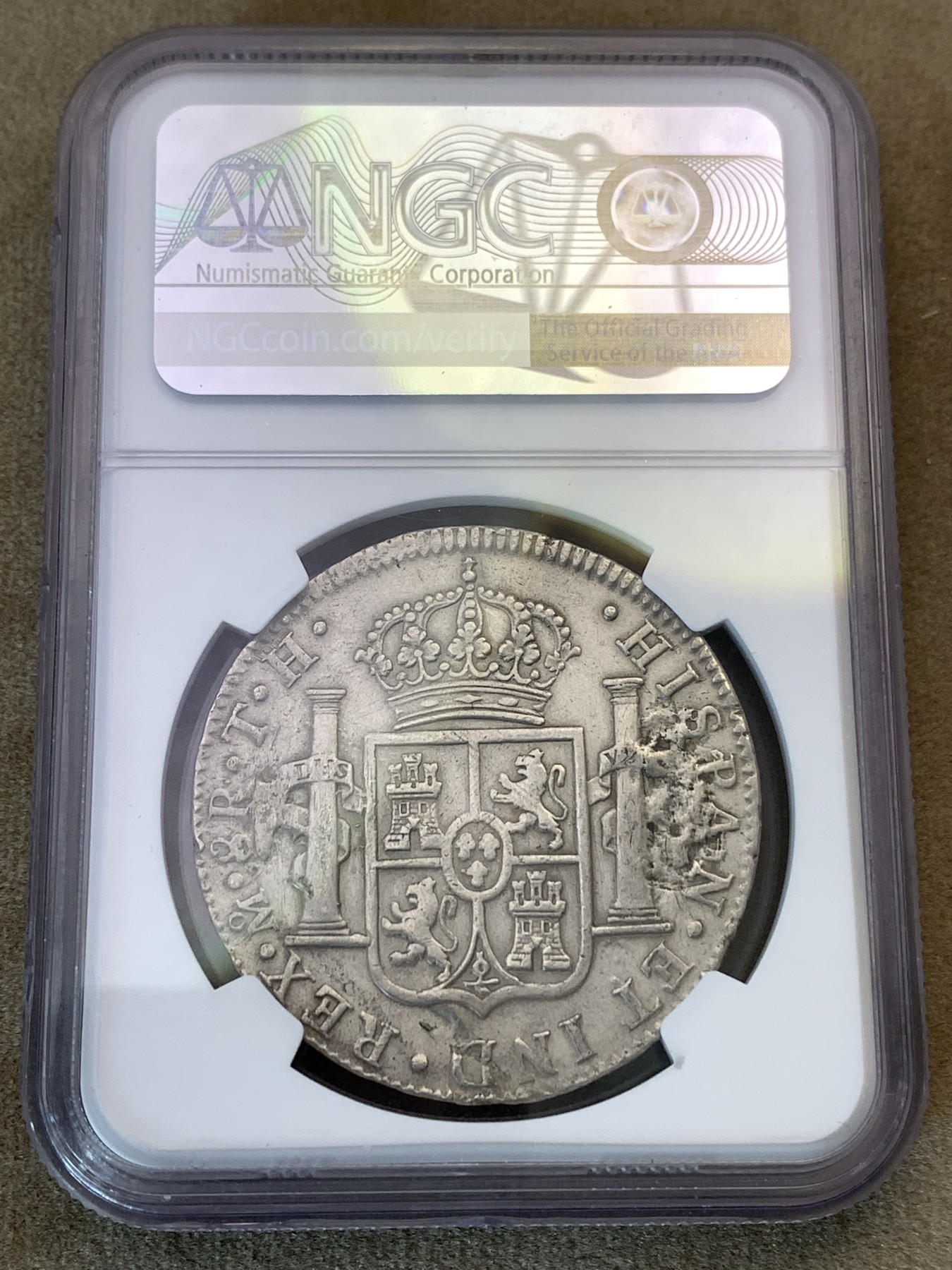 《竞宝斋》第180场-周日，周一2场 (全场包邮) NGC–XFD 墨西哥 1807年卡洛斯四世双柱银币 背面有焊接痕迹