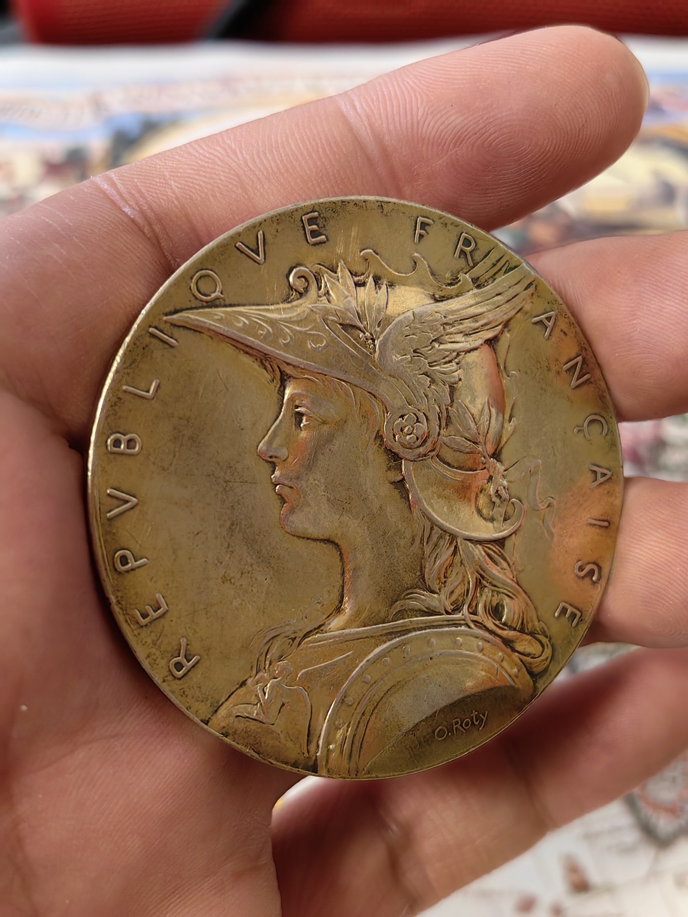 橡树集藏-006场 海纳百川 法国玛丽安娜戎装大版银镀金章  直径：51mm  重量： 边铭：65.3gr 丰饶角加银标