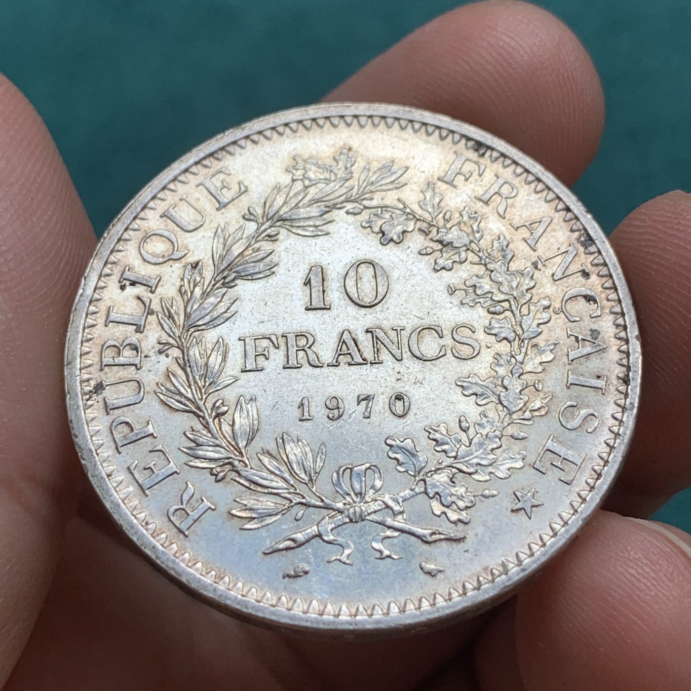 《竞宝斋》第180场-周日，周一2场 (全场包邮) 法国 1970年 大力神 10法郎银币 十字光 出厂状态