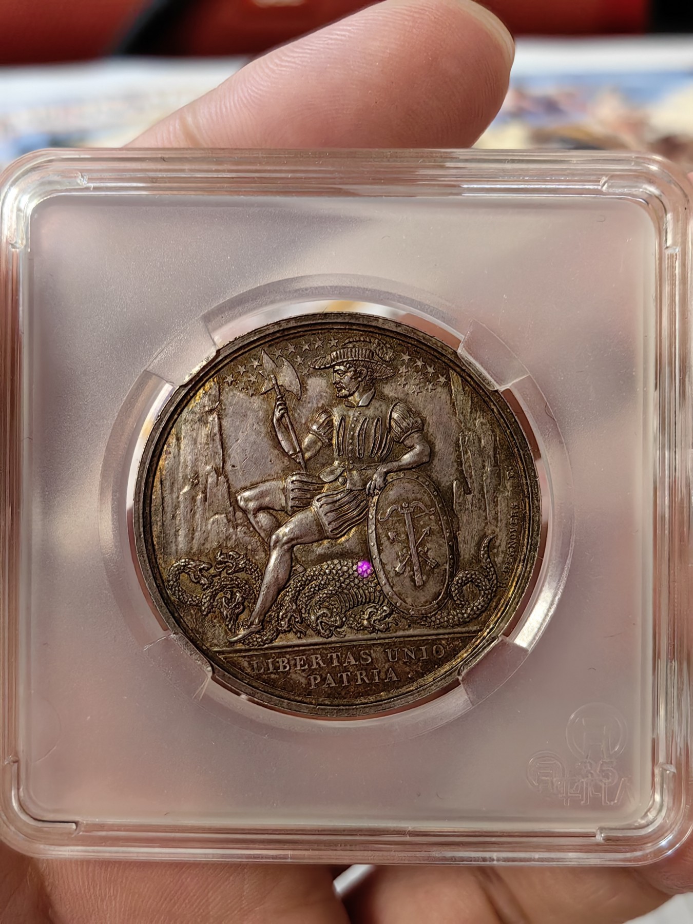 橡树集藏-006场 海纳百川 1821法国巴黎瑞士慈善社屠龙者银章 直径：34mm 重量：19.67gr 边铭无  原铸好品相 评级首选