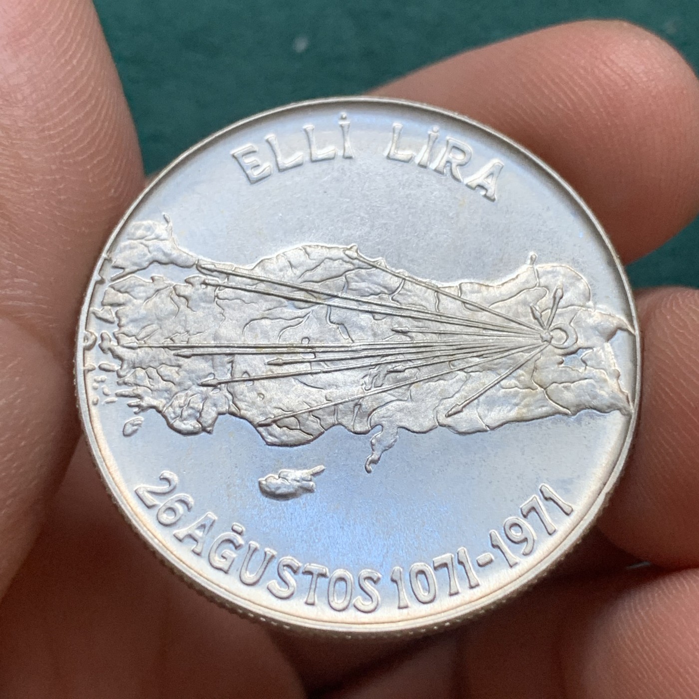 《竞宝斋》第180场-周日，周一2场 (全场包邮) 土耳其历史人物大钱包精制银币4枚，土耳其第一版纪念银币，主题鲜明，制作精美。分别为1960年土耳其国父凯末尔10里拉，1970年土耳其大国民议会25里拉，1971年土耳其苏丹阿尔帕斯朗50里拉，1972年土耳其民族解放战争50里拉。