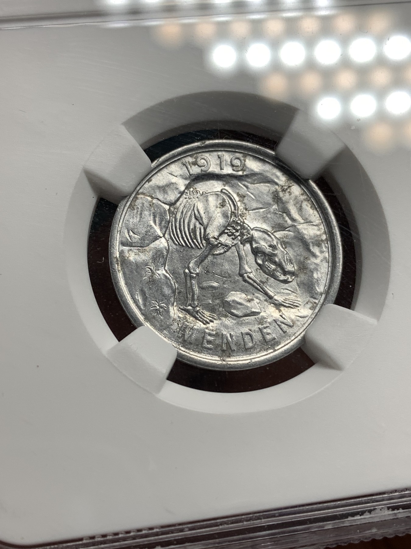 《竞宝斋》第180场-周日，周一2场 (全场包邮) NGC MS62 德国 1919年 NGC 更高分只有3枚  少见疑似标签错误，德紧大热门门登洞熊50芬尼铝币