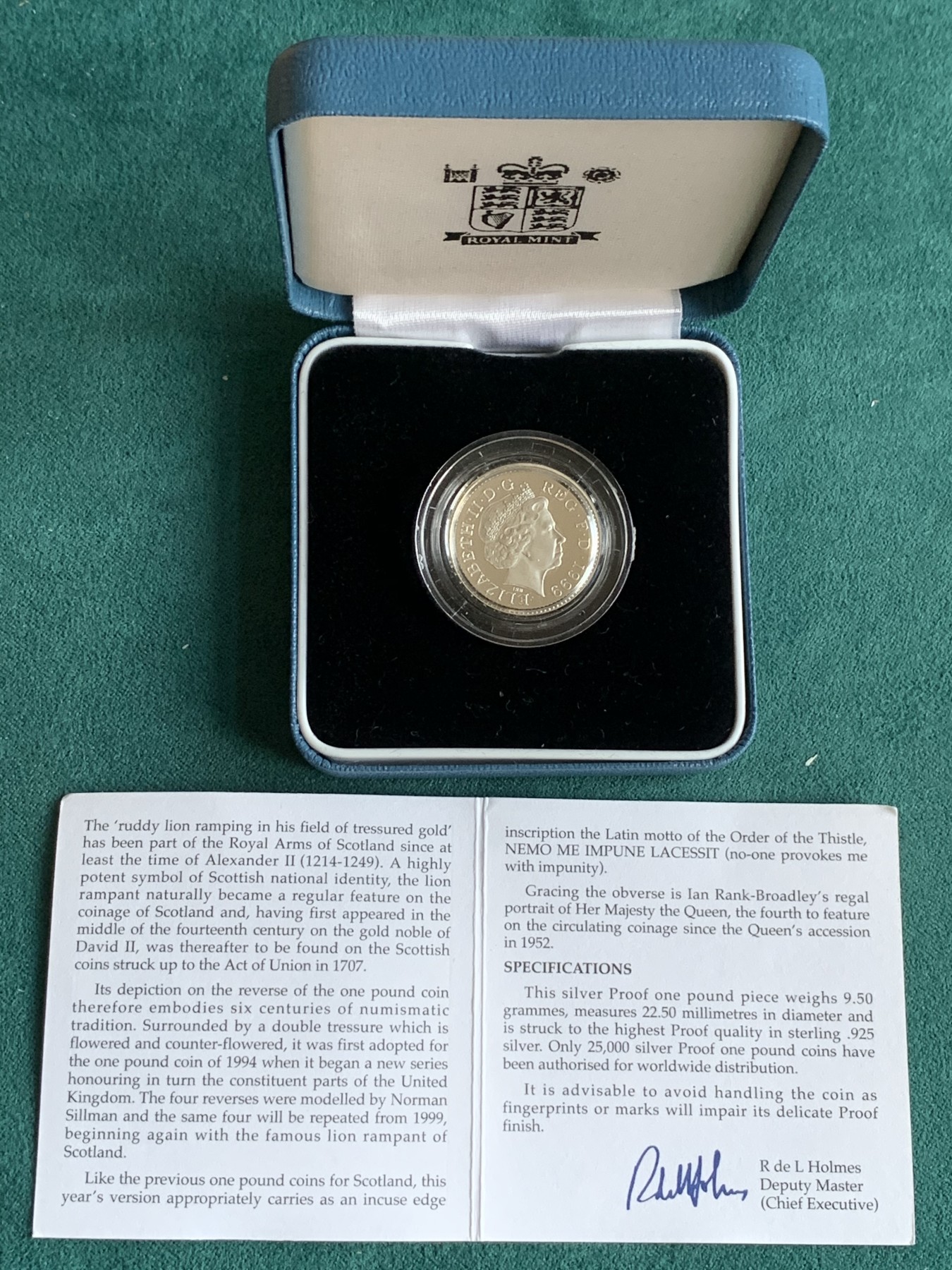 《竞宝斋》第180场-周日，周一2场 (全场包邮) 英国1999年1英镑银币 盒证齐全