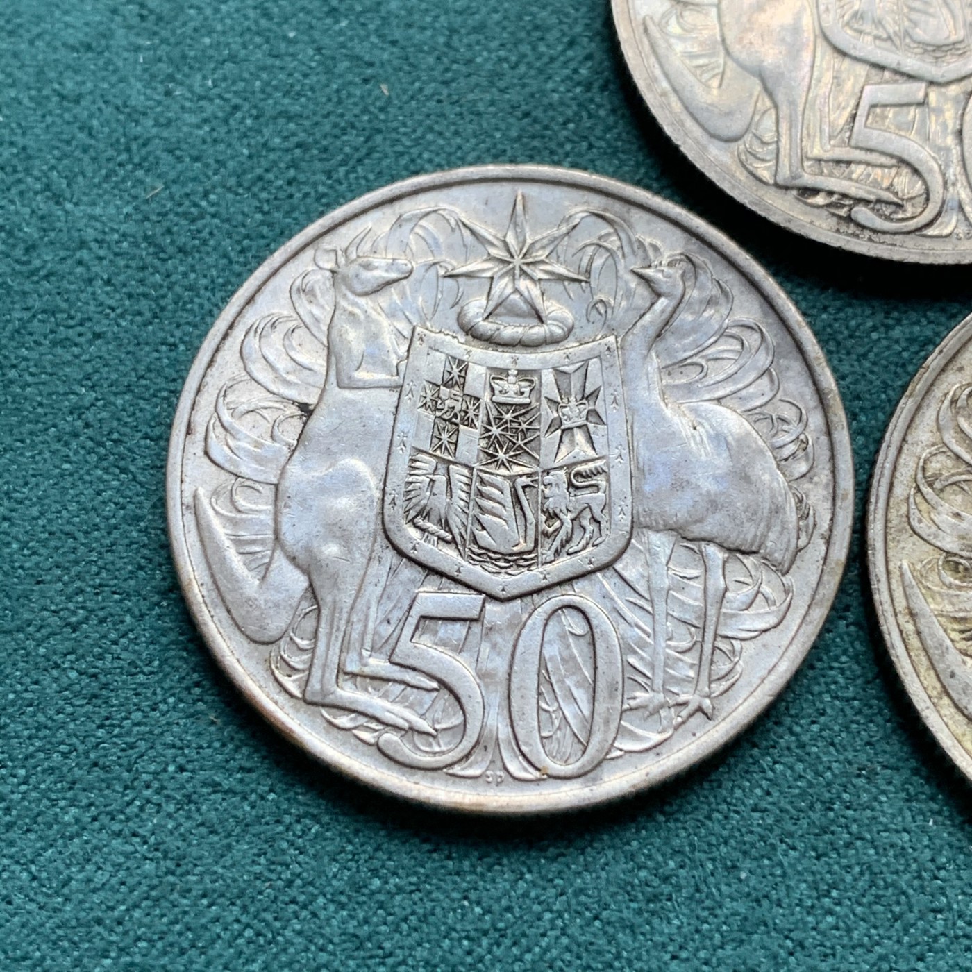 《竞宝斋》第180场-周日，周一2场 (全场包邮) 澳大利亚1966年伊丽莎白二世50分银币3枚一组