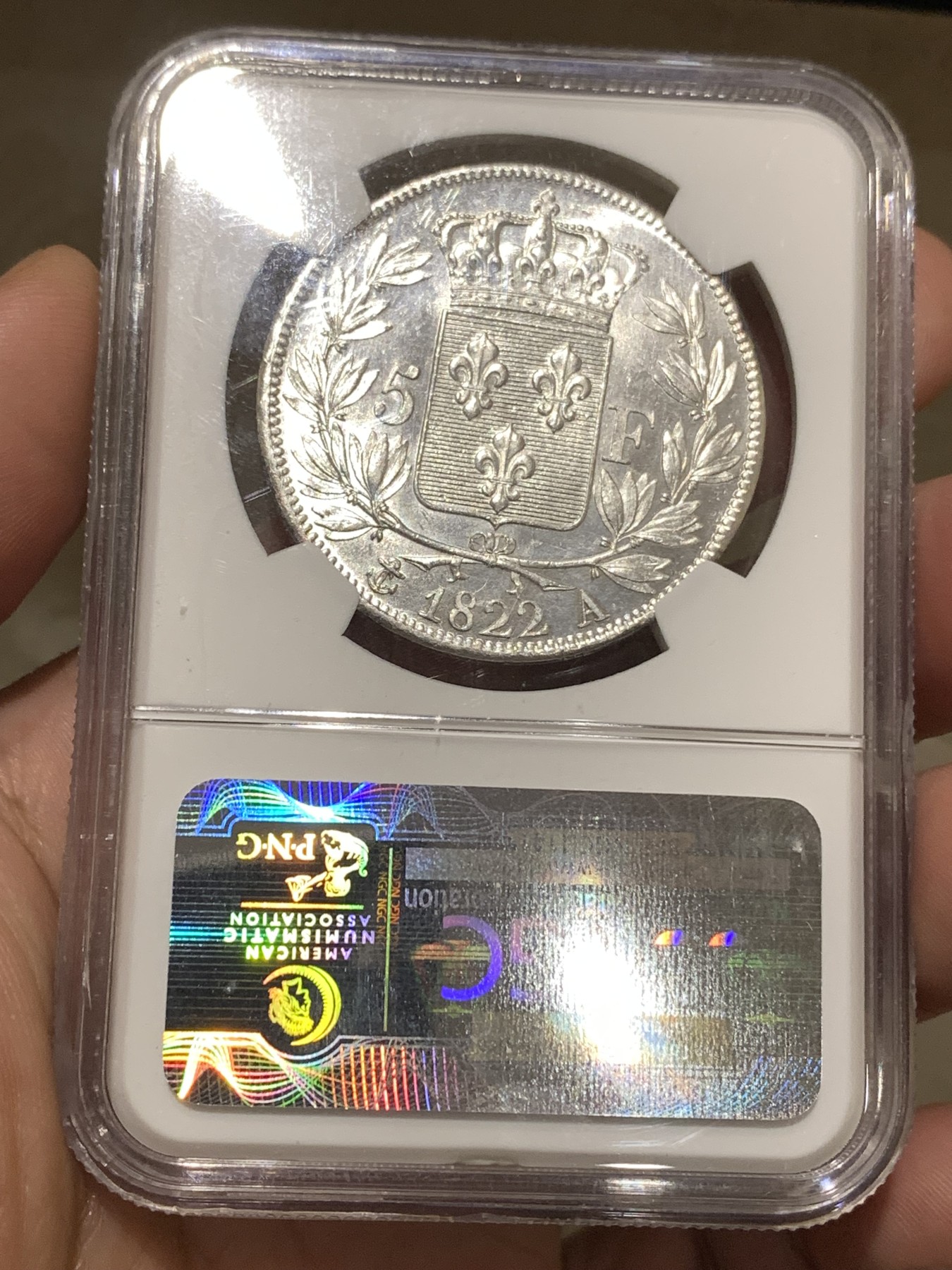 《竞宝斋》第180场-周日，周一2场 (全场包邮) NGC AU58法国1822年波旁王朝国王路易十八5法郎银币 不多的年份 整体白净 老盒评级