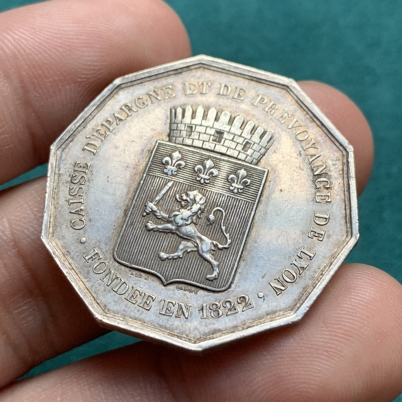 《竞宝斋》第180场-周日，周一2场 (全场包邮) 法国1880-1898十角银质代币jeton 蚂蚁储蓄 边铭丰饶角AR 重量16.2g 直径33mm