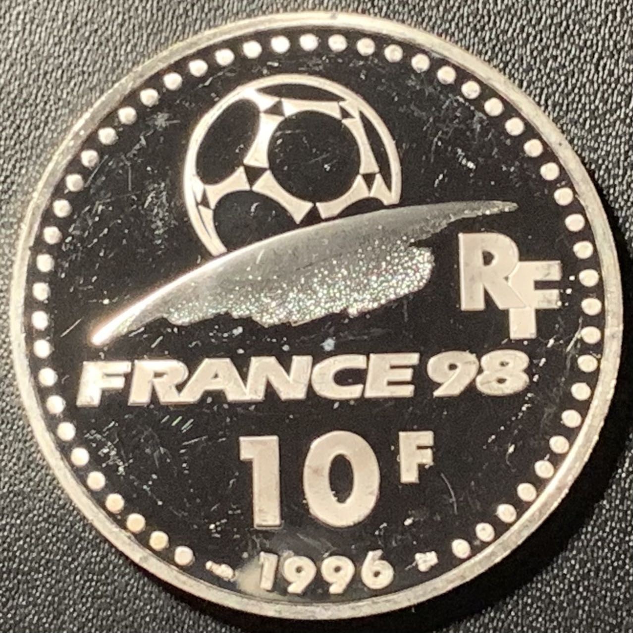 紫瑗钱币——第286期拍卖 法国 1996年 法国世界杯 进球 10法郎 21.16克 0.9银 精制（划痕）