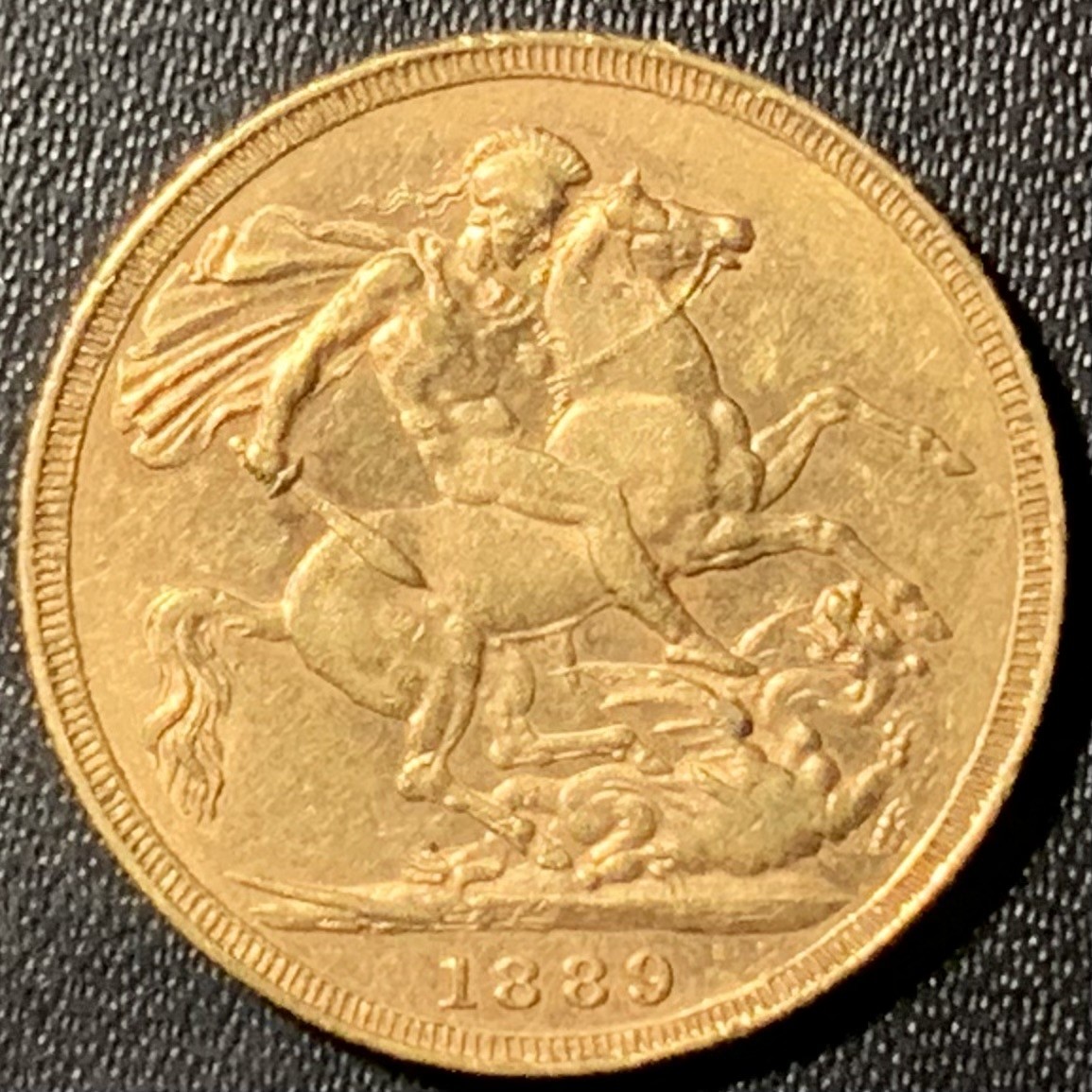 紫瑗钱币——第286期拍卖 英国 1889年 维多利亚女王 高冠披纱 马剑 1索维林(磅) 8克 0.917金 