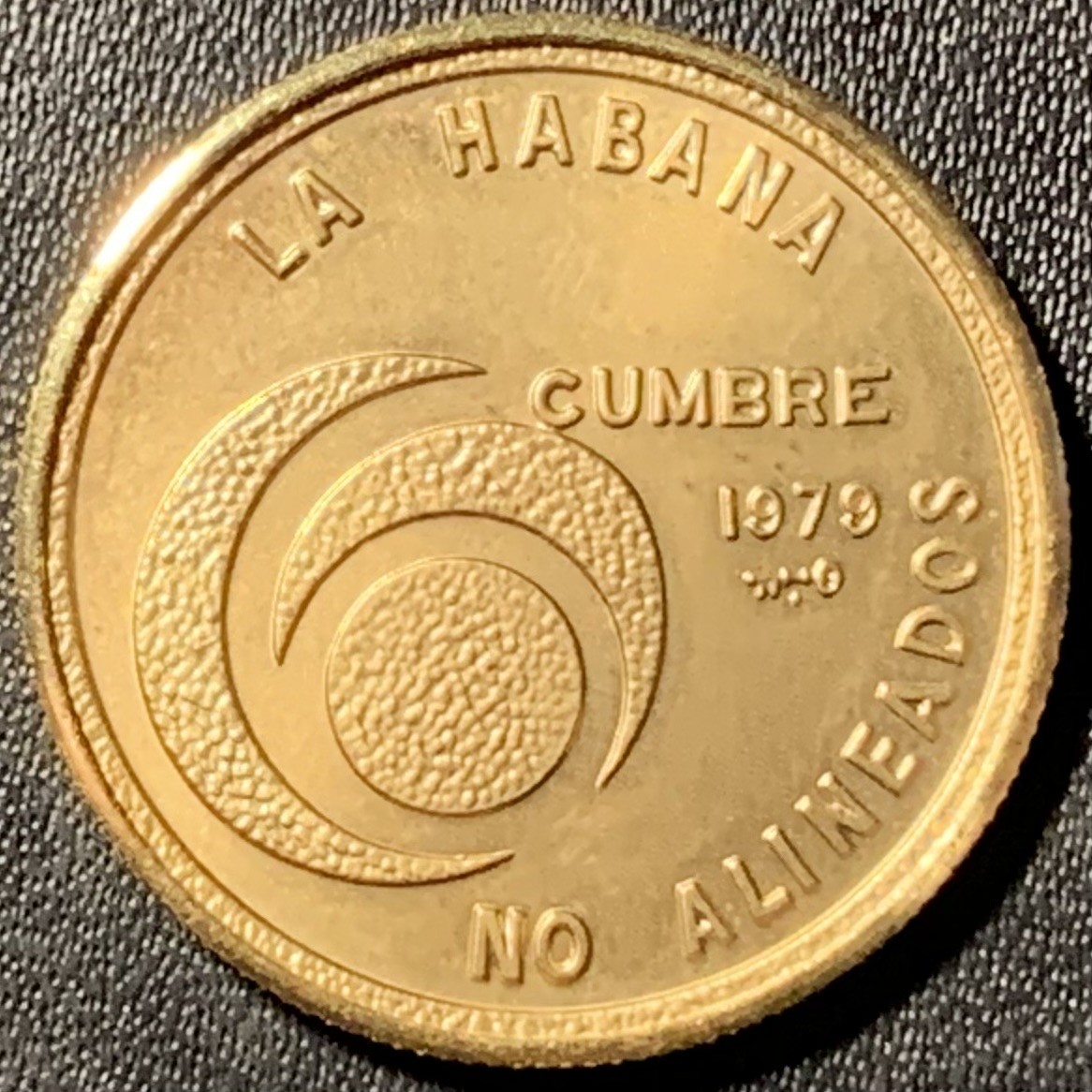 紫瑗钱币——第286期拍卖 古巴 1979年 不结盟国家会议 100比索 12克 0.917金 UNC