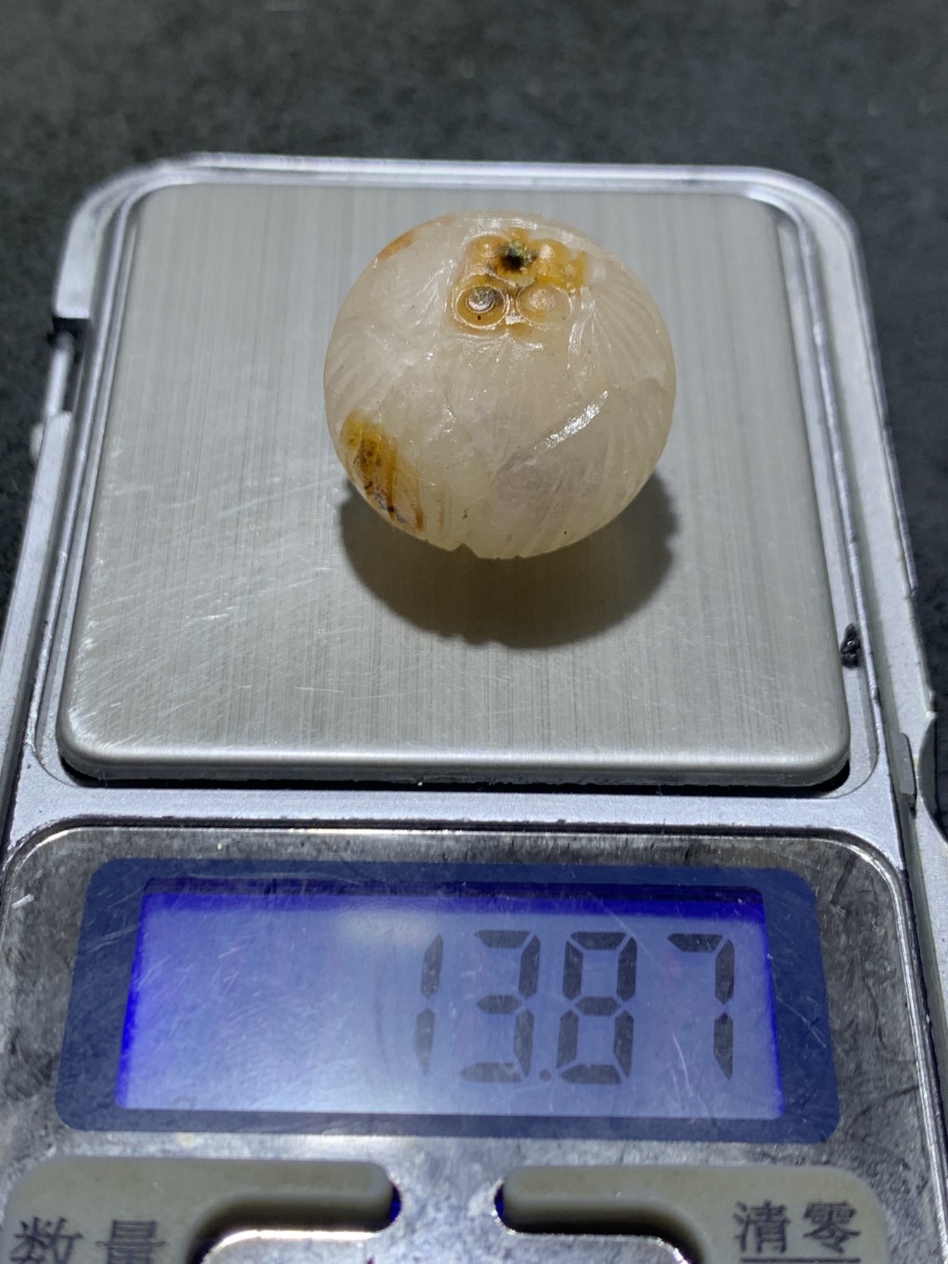 精美满冰原皮亚光战国红玛瑙手工雕刻莲花珠一个，