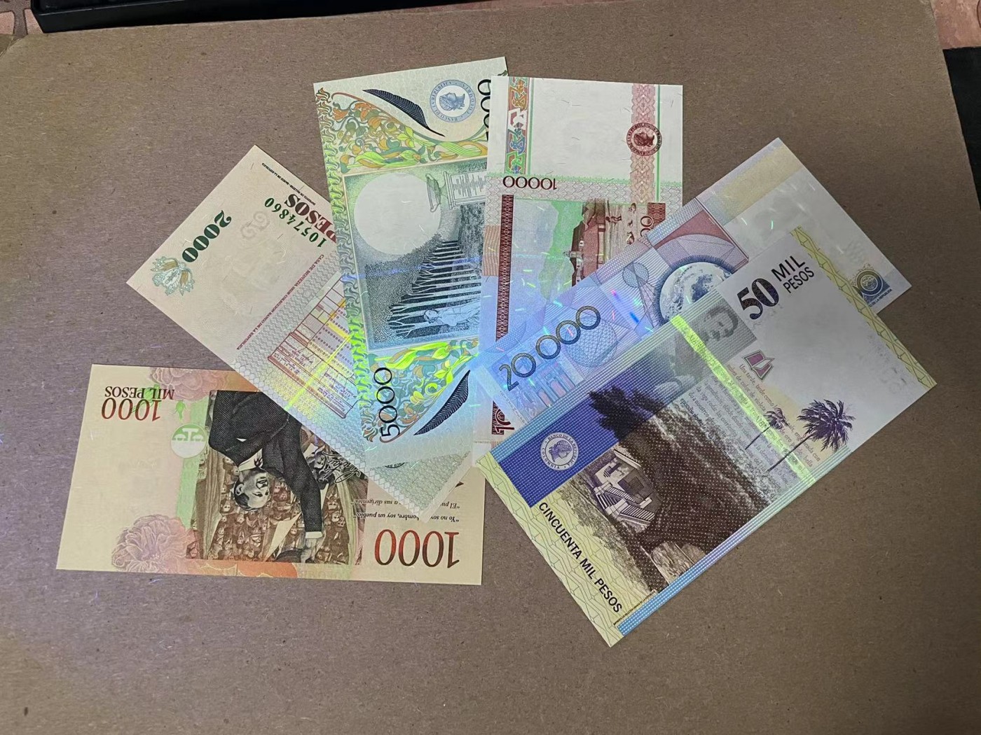 【Blue Auction】✨世界纸币精拍第344期——周日畅拍场【精】 【一组6张】哥伦比亚1000-50000比索 设计精美 全新UNC