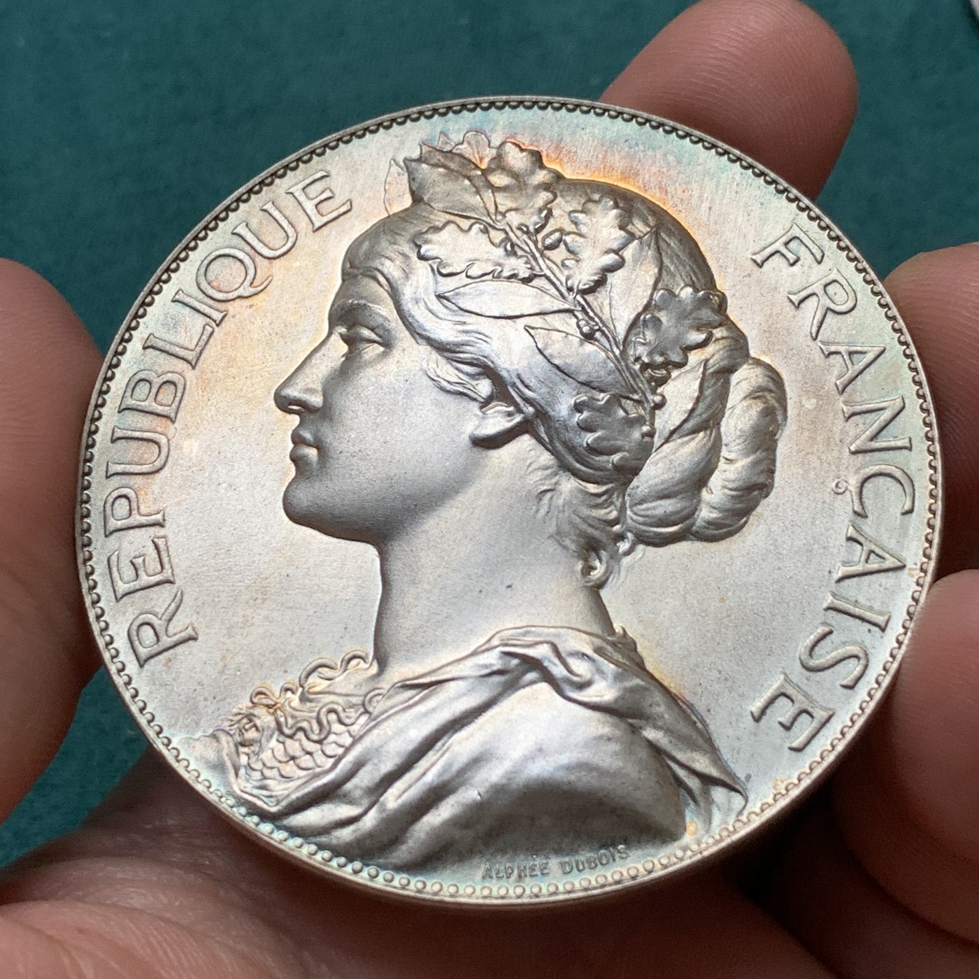 《竞宝斋》八角代币+章牌专场！第182场-周日，周一，周二 3场 (全场包邮) 法国玛丽安娜农业银章，92.42g，57.3mm，丰饶角边铭，品相完好，丝绸底光