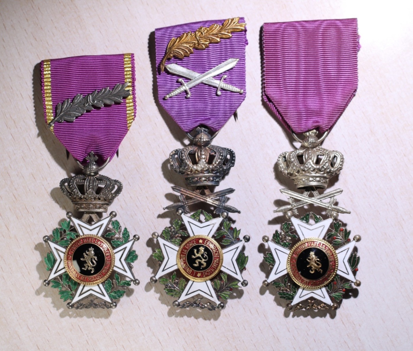 大猫徽章拍卖第228期 