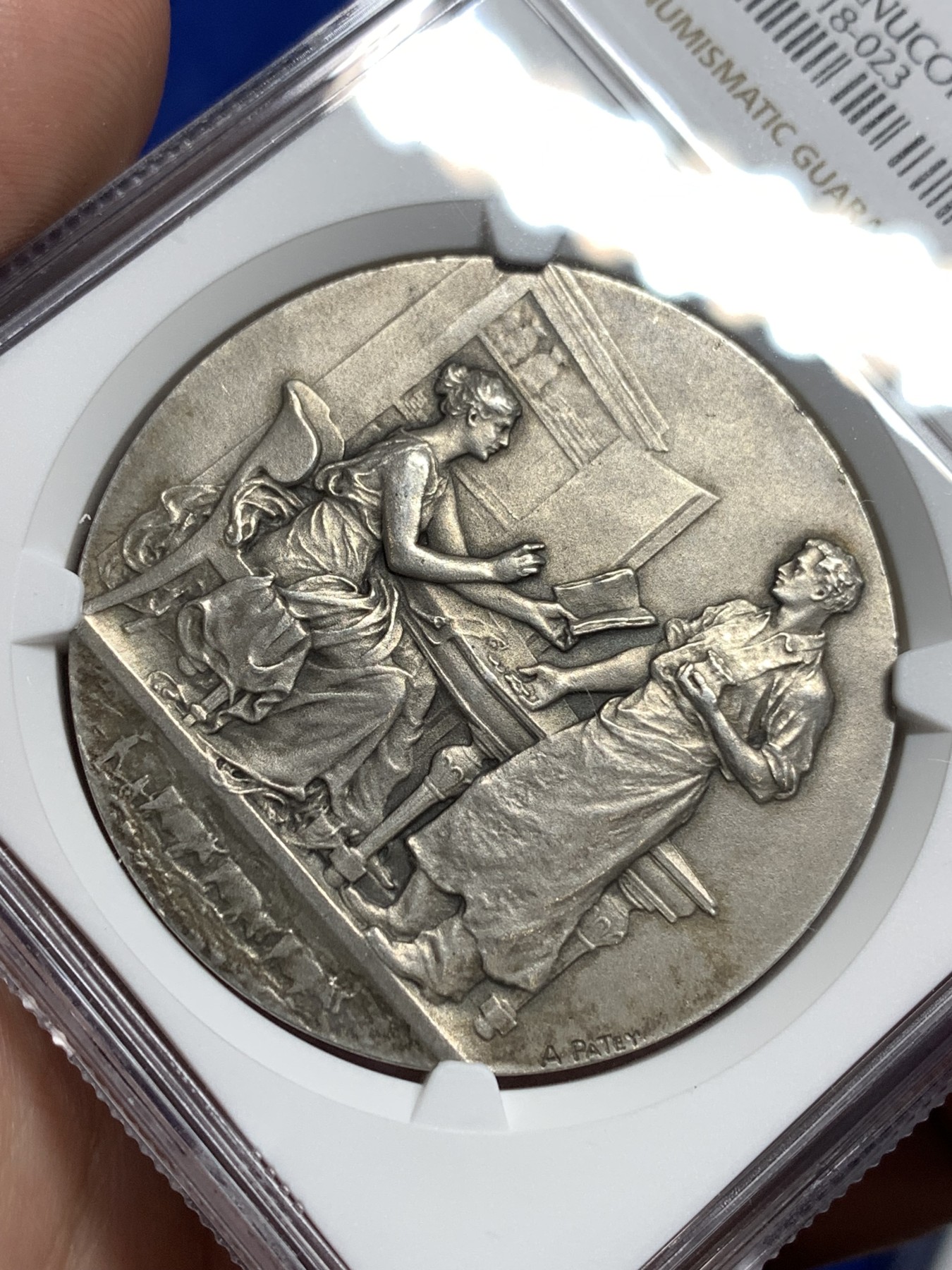 《竞宝斋》八角代币+章牌专场！第182场-周日，周一，周二 3场 (全场包邮) NGC-MS64 法国纳维尔储蓄银行纪念银章，细节丰富