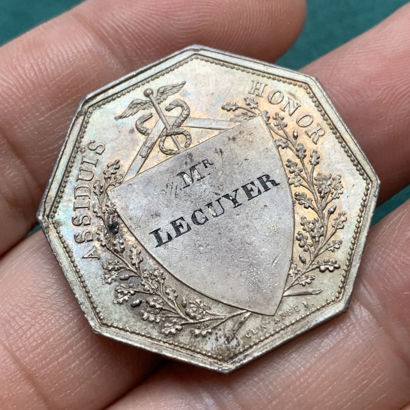 《竞宝斋》八角代币+章牌专场！第182场-周日，周一，周二 3场 (全场包邮) 法国八角银质代币jeton，属于1829年Lecuyer先生出席里昂市议会的代币，17.5g，33mm，1832之前无边铭