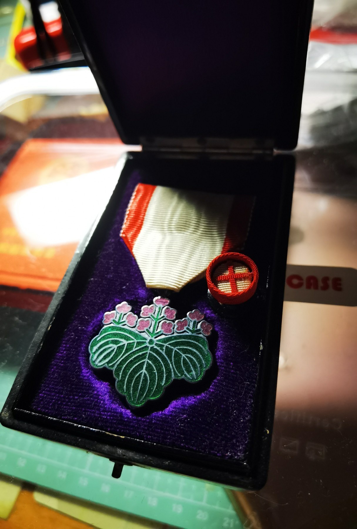 小杏藏品清理行动 战时 勋七等青色桐叶章