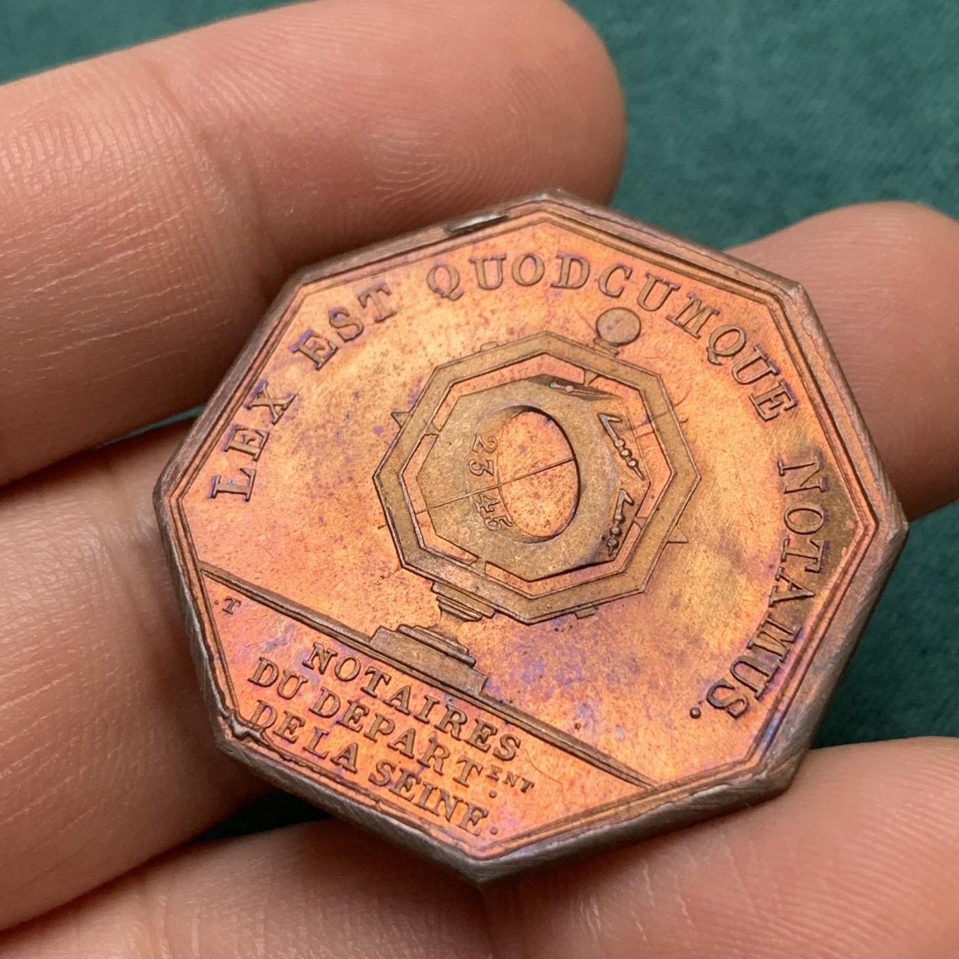 《竞宝斋》八角代币+章牌专场！第182场-周日，周一，周二 3场 (全场包邮) 法国八角银质jeton，塞纳河地区公证处，拿破仑大帝，16.01g，33.6mm，手指边铭金黄带紫包浆