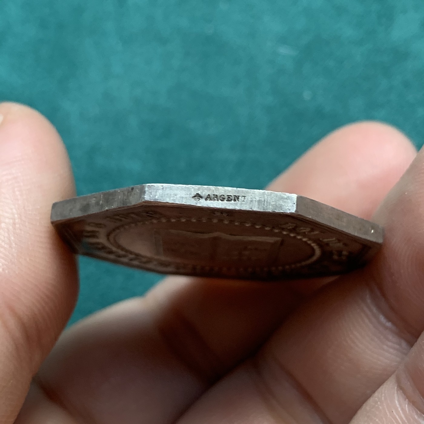 《竞宝斋》八角代币+章牌专场！第182场-周日，周一，周二 3场 (全场包邮) 法国破产法八角银质代币，19.2g，35.7mm，蜜蜂边铭，金黄包浆