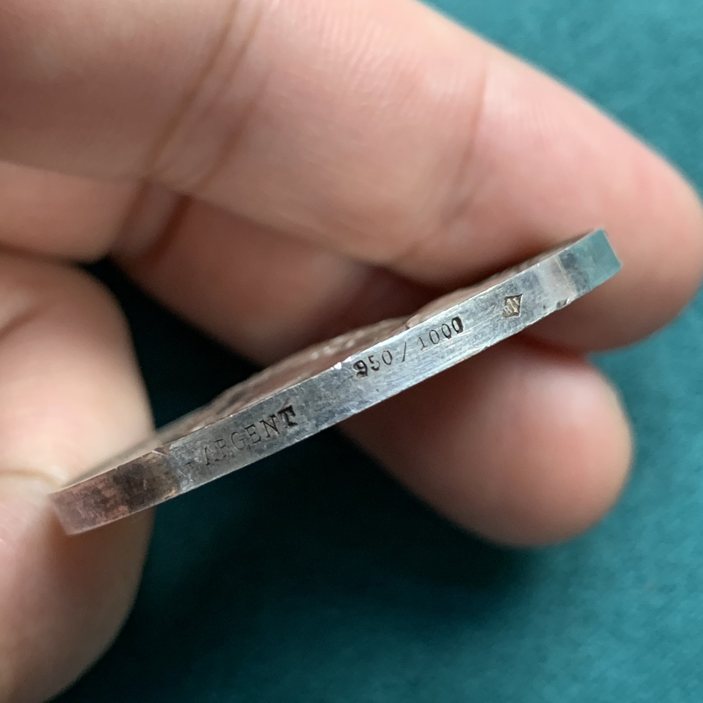 《竞宝斋》八角代币+章牌专场！第182场-周日，周一，周二 3场 (全场包邮) 法国马尔芒德农业委员会银章，29.14g，38.8mm，菱形边铭银标