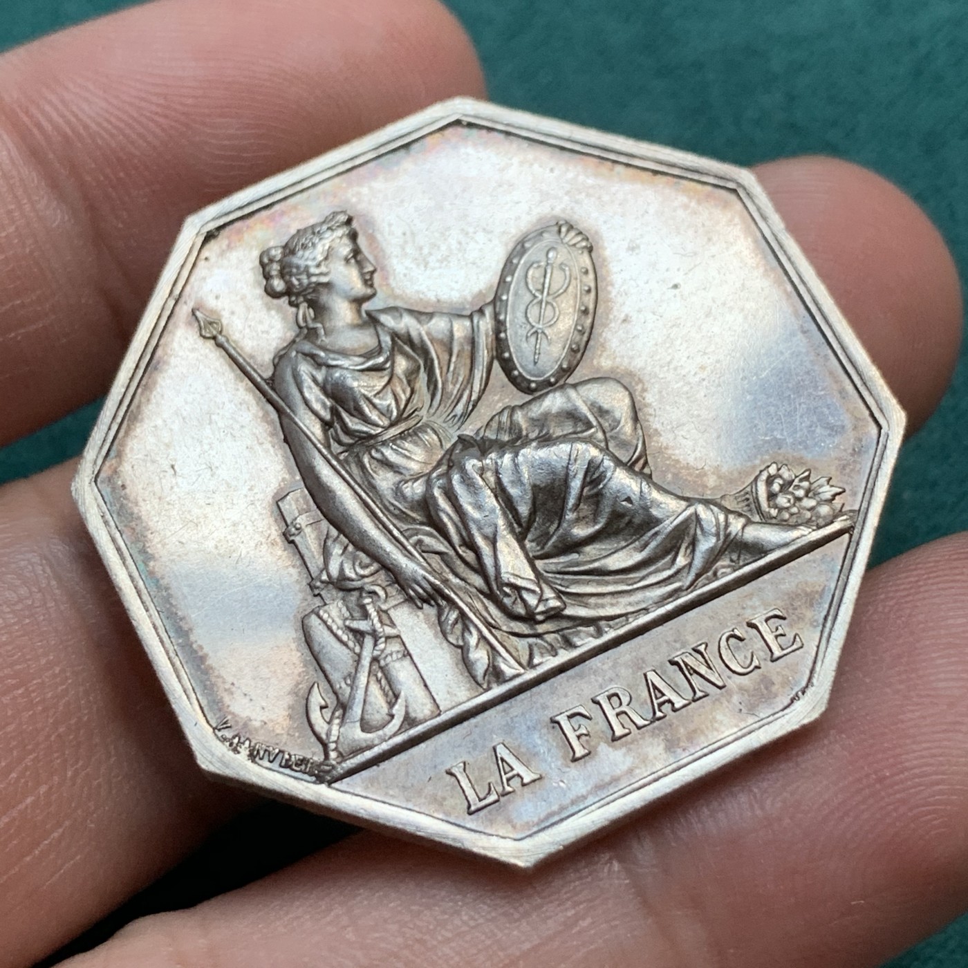 《竞宝斋》八角代币+章牌专场！第182场-周日，周一，周二 3场 (全场包邮) 法国八角银质代币，法国人寿保险，19.42g，36.3mm，丰饶角边铭