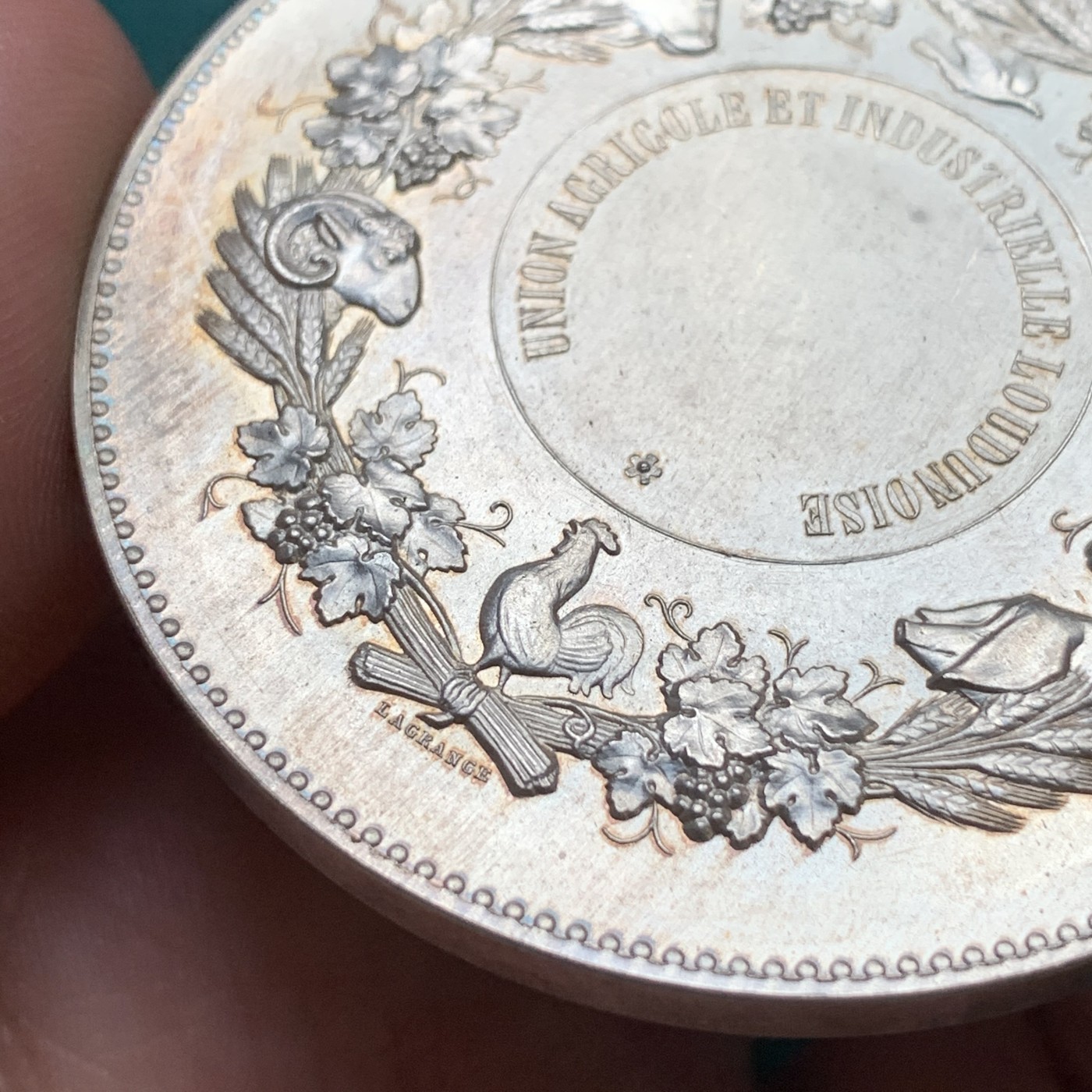 《竞宝斋》八角代币+章牌专场！第182场-周日，周一，周二 3场 (全场包邮) 法国玛丽安娜农业银章，92.42g，57.3mm，丰饶角边铭，品相完好，丝绸底光
