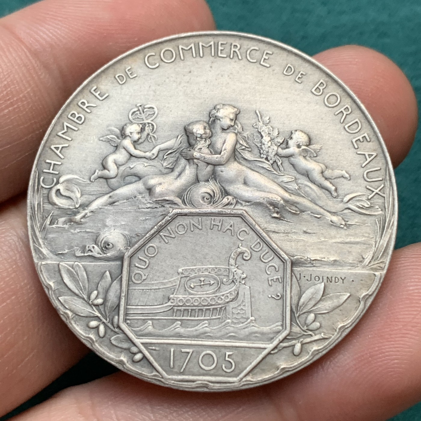 《竞宝斋》八角代币+章牌专场！第182场-周日，周一，周二 3场 (全场包邮) 少见的法国波尔多商会银章，29.34g，40mm，丰饶角+2银标，正反面均细节丰富，品相完好