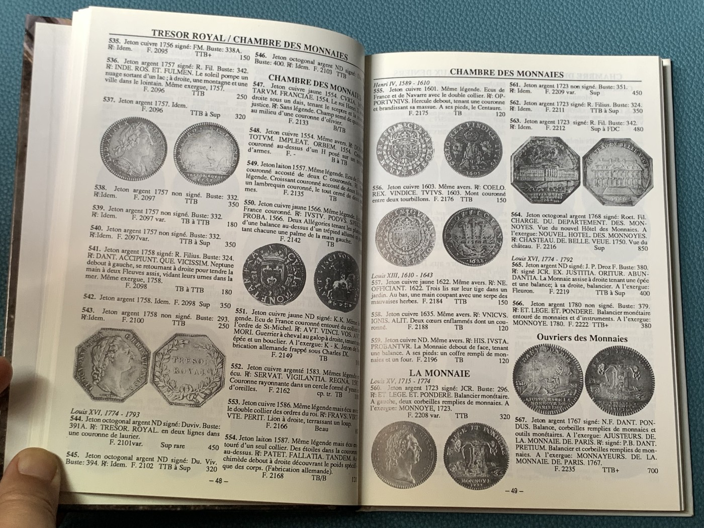 《竞宝斋》八角代币+章牌专场！第182场-周日，周一，周二 3场 (全场包邮) 法国 1991年 JETONS 代币目录 所见最新版本 版别详尽 厚达349页 一本在手 八角我有 权威绝版目录 都是全新的 2本随机发