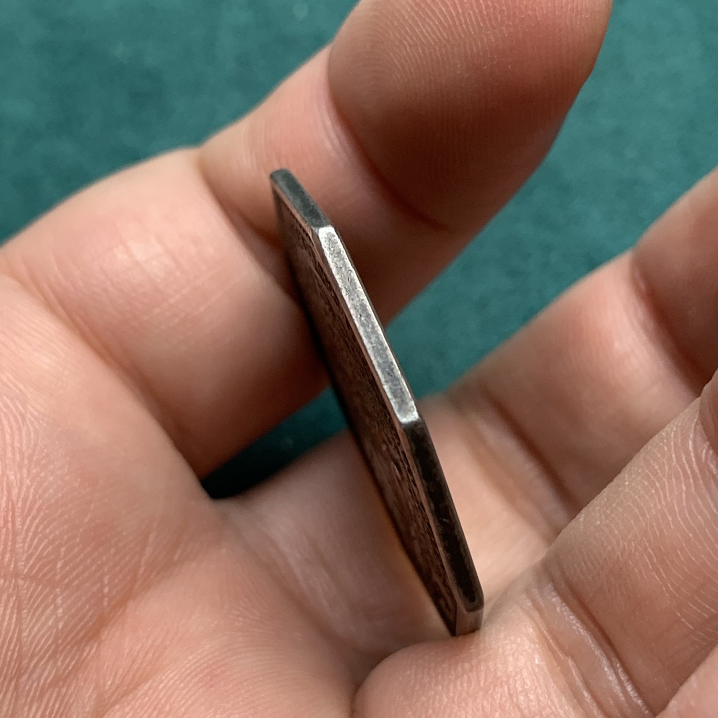 《竞宝斋》八角代币+章牌专场！第182场-周日，周一，周二 3场 (全场包邮) 法国1778年鲁昂拉罗什福科神职人员银质八角jeton，13.93g，33.2mm，早期无边铭，五彩包浆