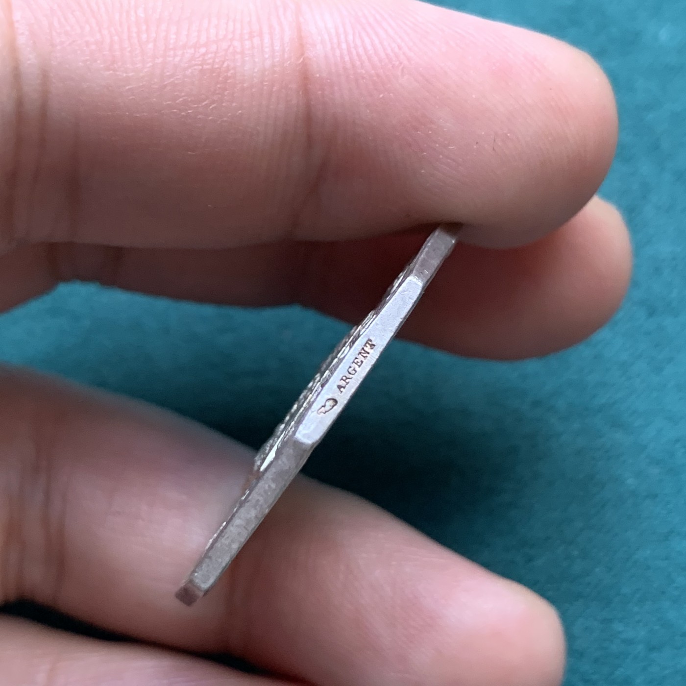 《竞宝斋》八角代币+章牌专场！第182场-周日，周一，周二 3场 (全场包邮) 法国1834年巴约讷储蓄银行JETON银质八角，13.29g，31.2mm，丰饶角边铭