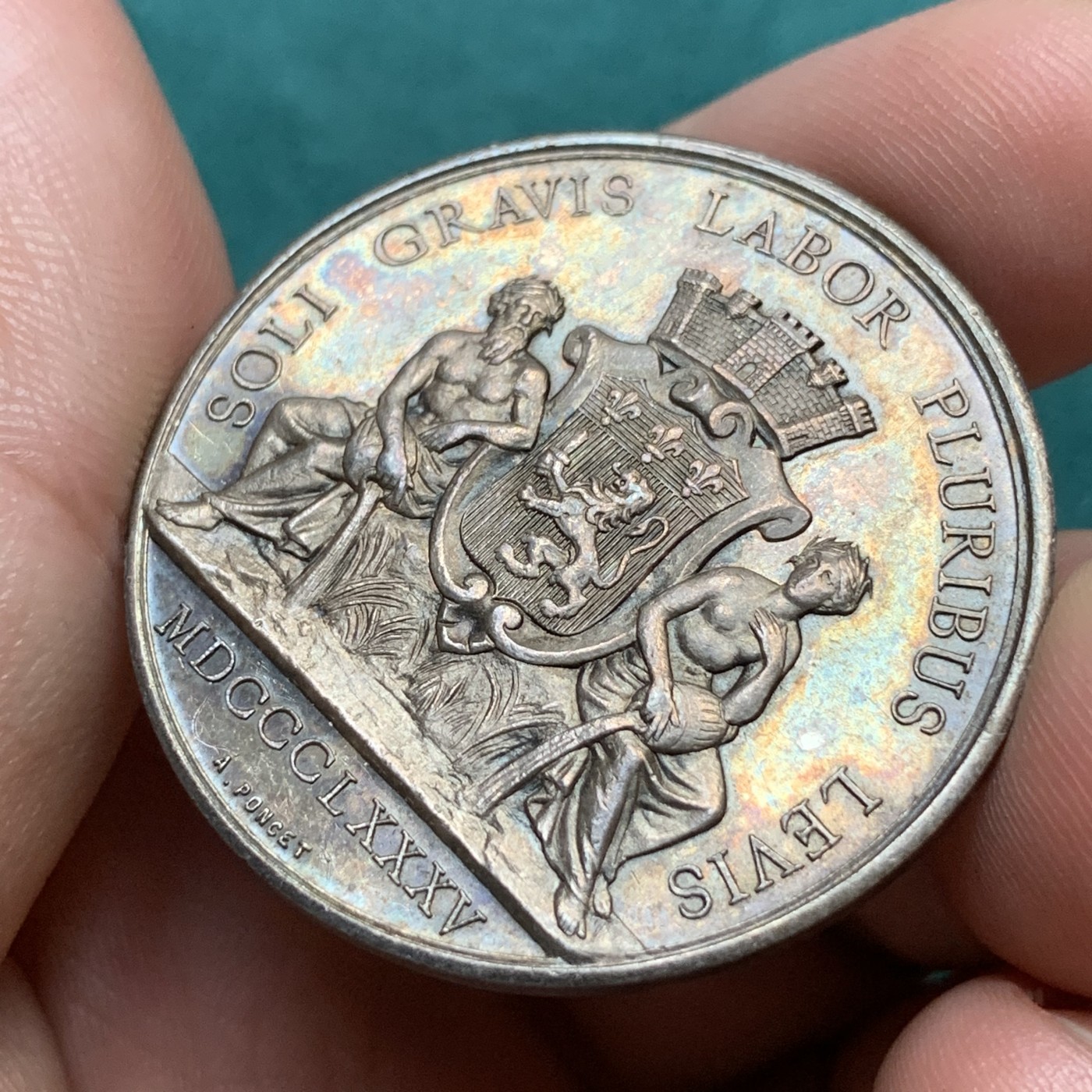 《竞宝斋》八角代币+章牌专场！第182场-周日，周一，周二 3场 (全场包邮) 1885年法国里昂火灾互助保险银质jeton，21.22g，36.7mm，丰饶角，金黄包浆，正面为罗纳河与索恩河河神，金黄包浆，非常漂亮