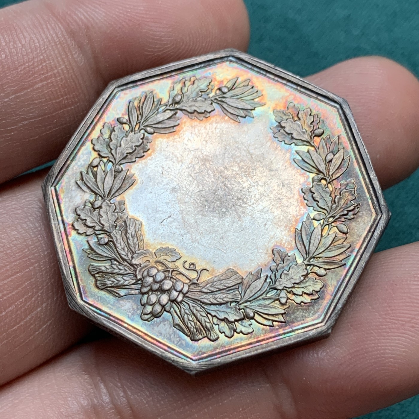 《竞宝斋》八角代币+章牌专场！第182场-周日，周一，周二 3场 (全场包邮) 法国凤凰火灾互助保险公司，23.05g，36mm，蜜蜂边铭，非常漂亮的红紫包浆