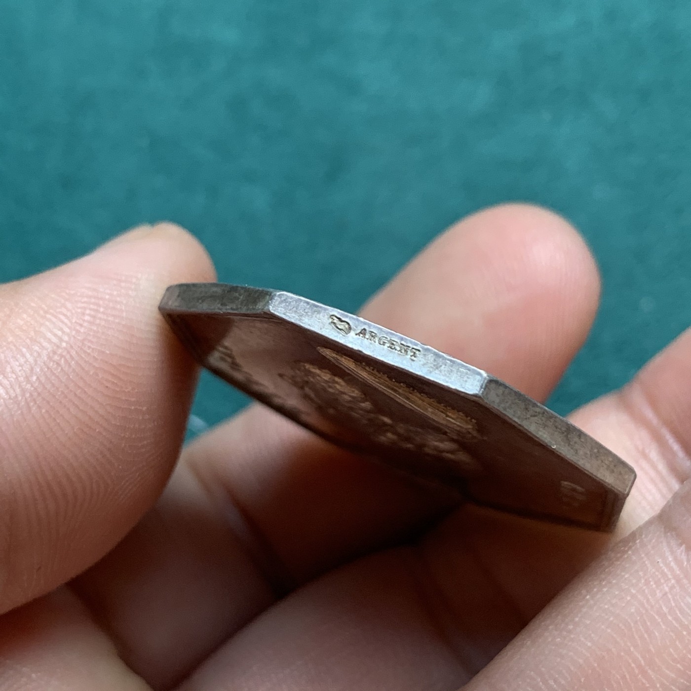 《竞宝斋》八角代币+章牌专场！第182场-周日，周一，周二 3场 (全场包邮) 法国圣安德烈医院八角银质jeton，西方医学之父希波克拉底，16.93g，33.3mm，丰饶角边铭