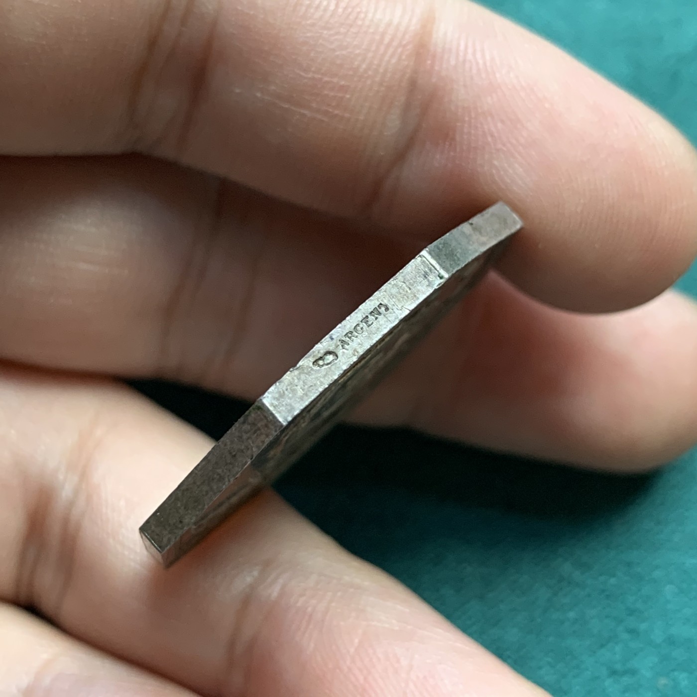 《竞宝斋》八角代币+章牌专场！第182场-周日，周一，周二 3场 (全场包邮) 法国1880-1898里昂公证人 银质八角代币，16.58克32.7毫米 丰饶角边铭