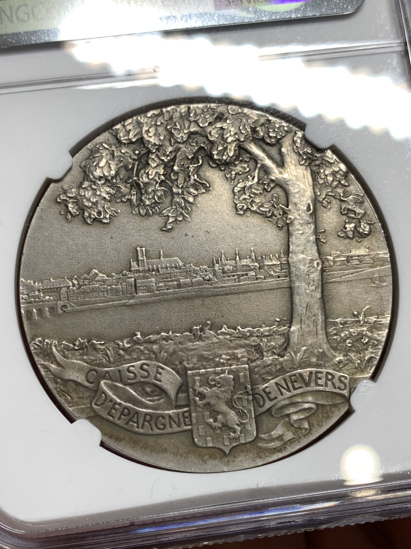 《竞宝斋》八角代币+章牌专场！第182场-周日，周一，周二 3场 (全场包邮) NGC-MS64 法国纳维尔储蓄银行纪念银章，细节丰富