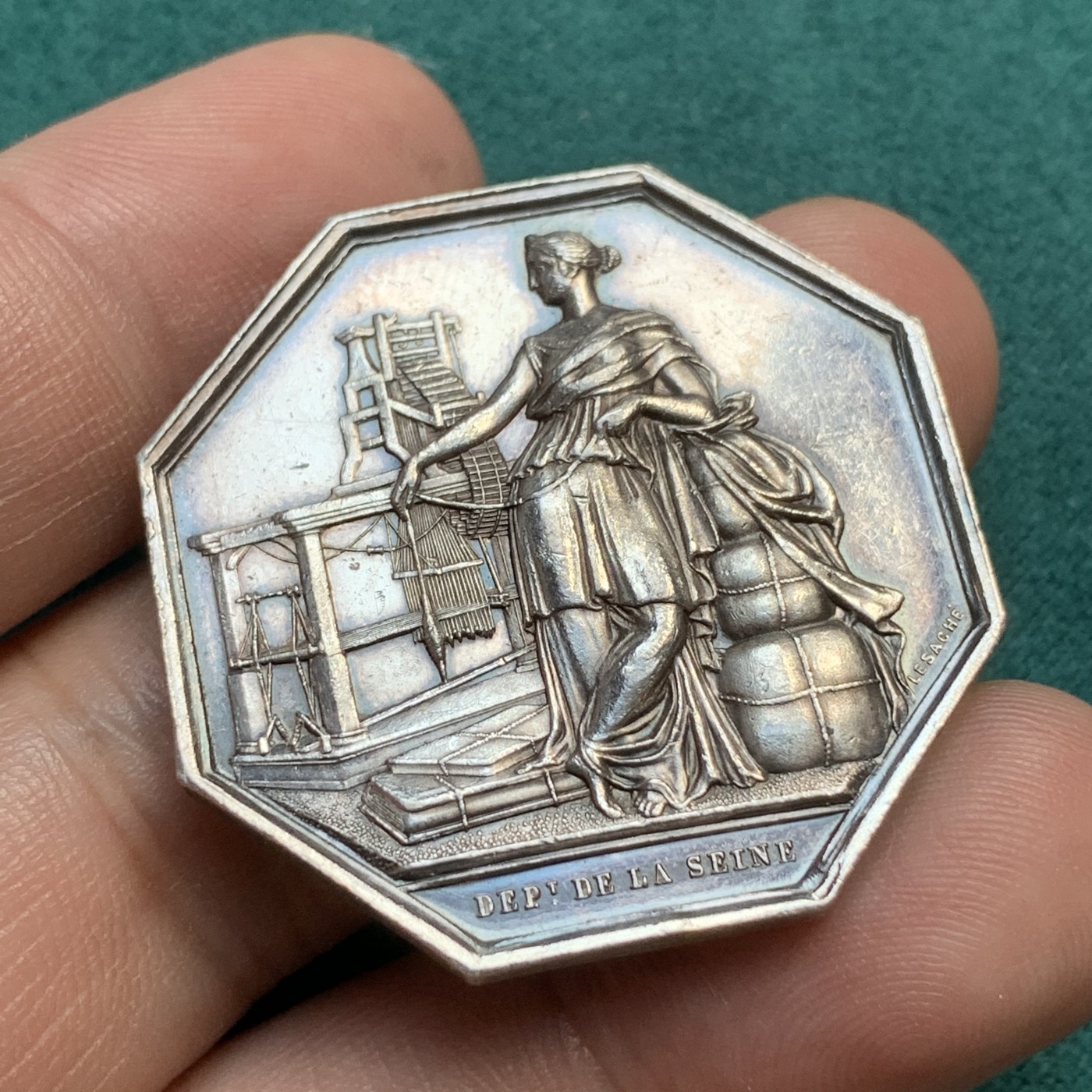 《竞宝斋》八角代币+章牌专场！第182场-周日，周一，周二 3场 (全场包邮) 法国塞纳河工会八角银质jeton，18.69g，35.7mm，手指边铭