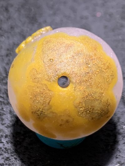 精美亚光高玉化冰飘战国红玛瑙手工俏色巧护花使者随形珠子一颗！ 精美亚光高玉化冰飘战国红玛瑙手工俏色巧护花使者随形珠子一颗！