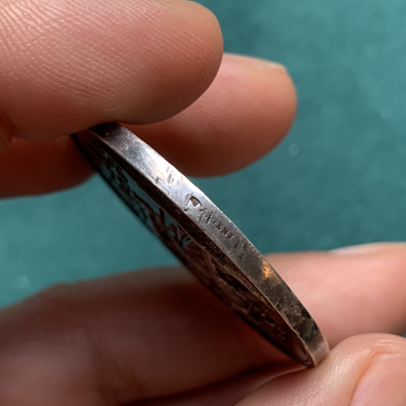 《竞宝斋》八角代币+章牌专场！第182场-周日，周一，周二 3场 (全场包邮) 法国结婚纪念银章，23.88g，39mm，手指边铭