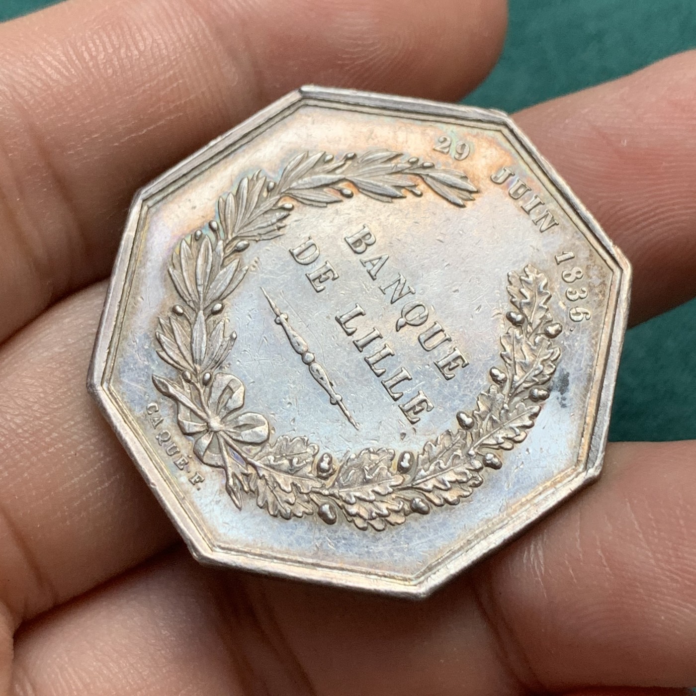 《竞宝斋》八角代币+章牌专场！第182场-周日，周一，周二 3场 (全场包邮) 法国八角银章，里尔银行，18.31g，34.4mm，蜜蜂边铭