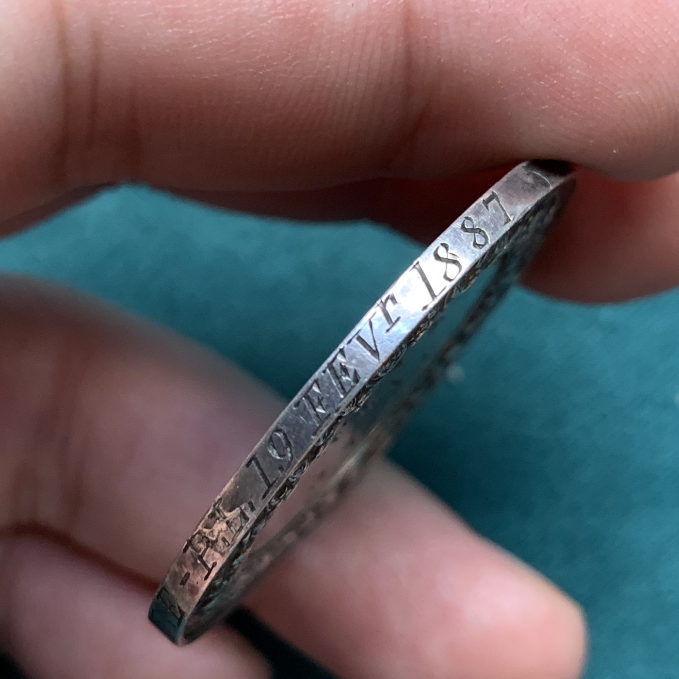 《竞宝斋》八角代币+章牌专场！第182场-周日，周一，周二 3场 (全场包邮) 法国结婚纪念银章，23.88g，39mm，手指边铭